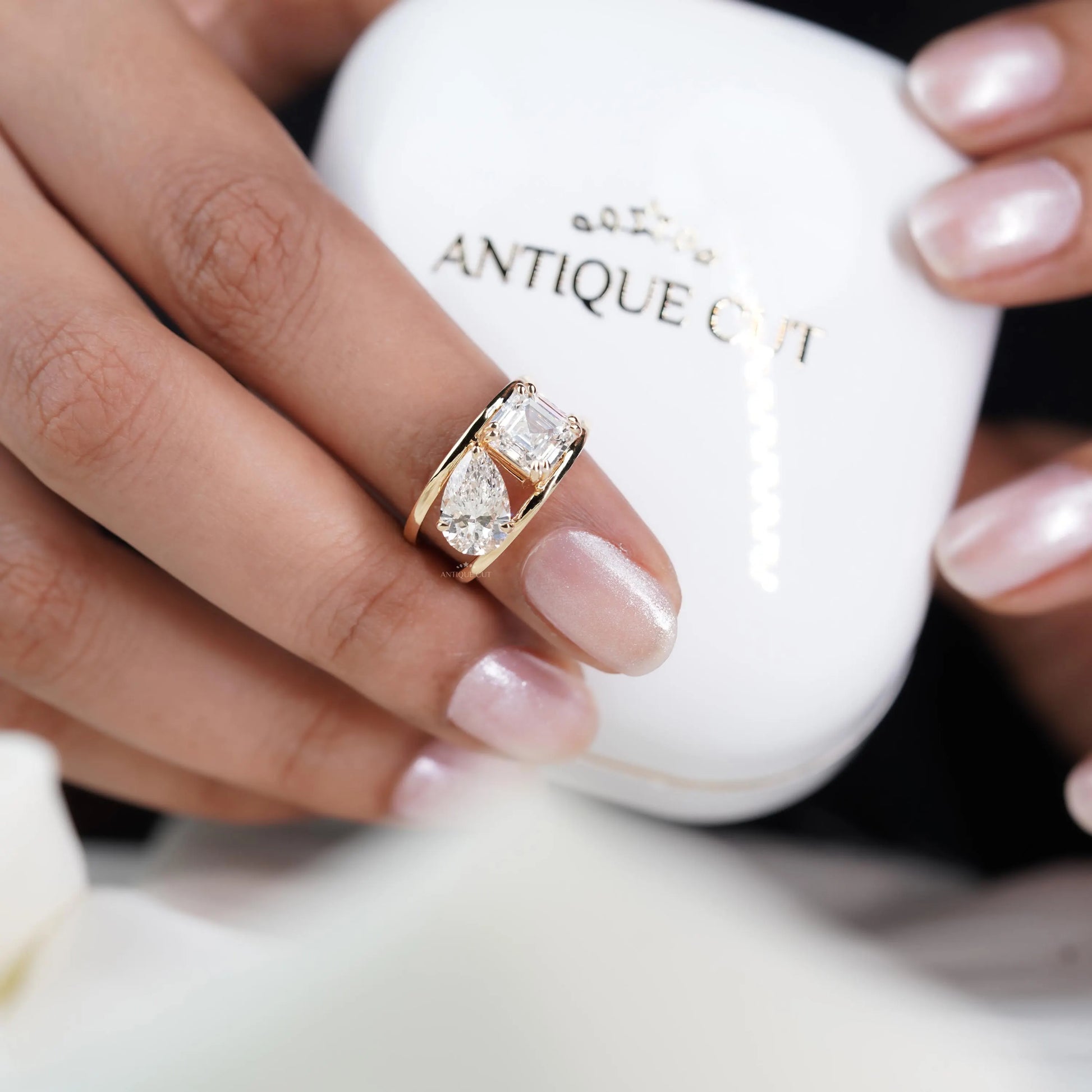 Sustainable lab grown diamond engagement ring