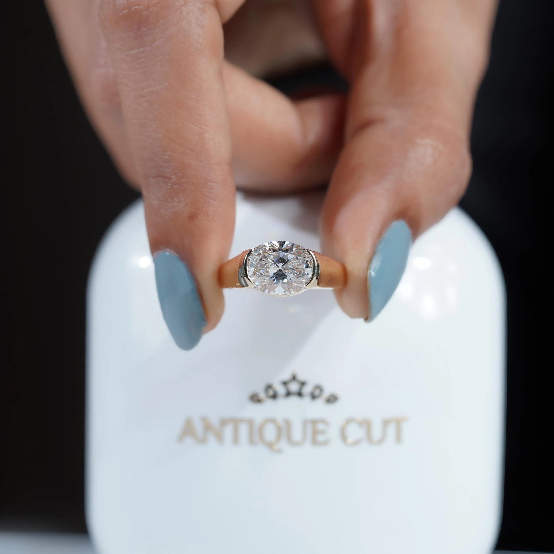 5.00ct Oval Bezel Set Engagement Ring • Solid Gold Thick Band Ring • Modern Oval Solitaire Ring • Unique Sculpted Bezel Ring