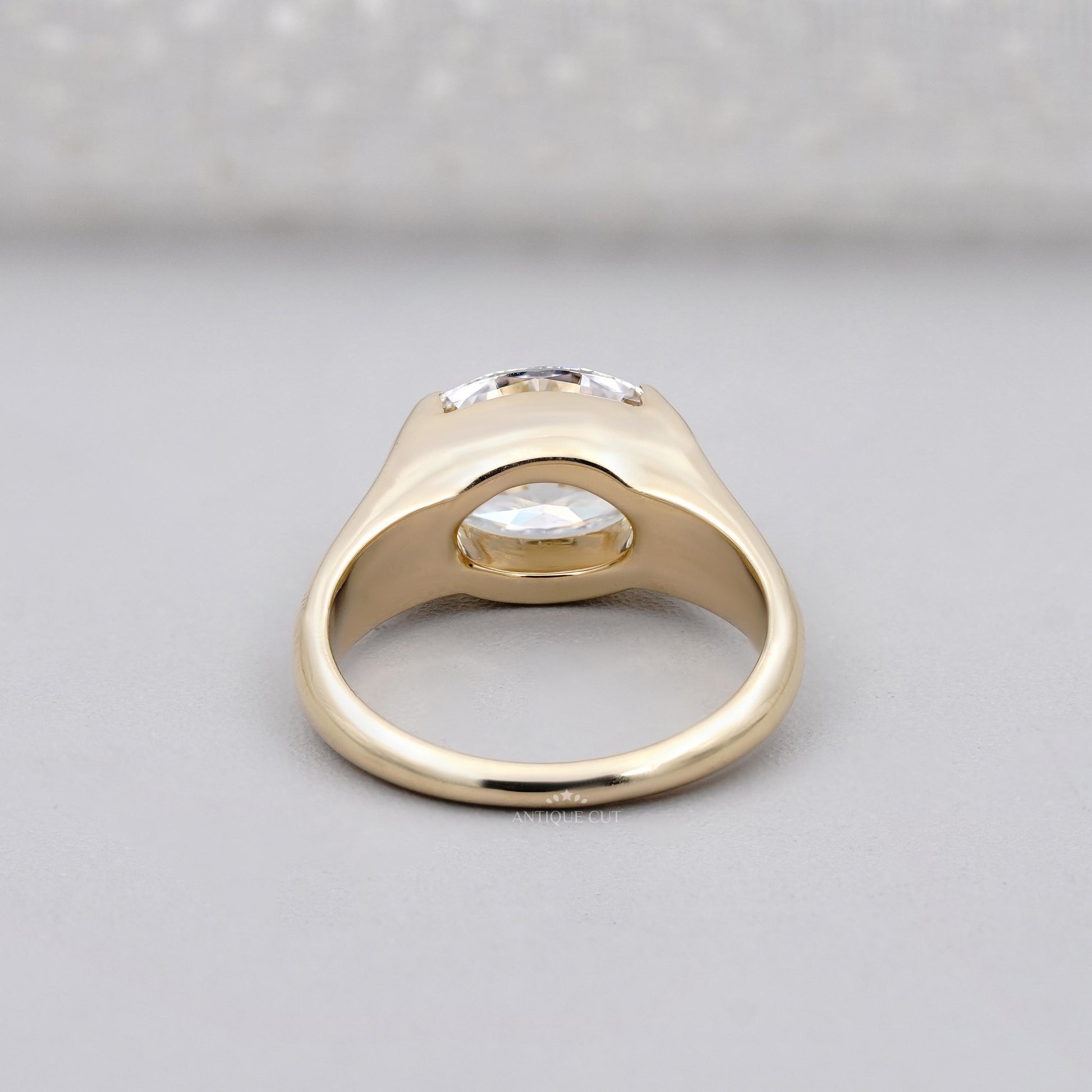 3.00ct Oval Bezel Set Engagement Ring • Solid Gold Thick Band Ring • Modern Oval Solitaire Ring • Unique Sculpted Bezel Ring