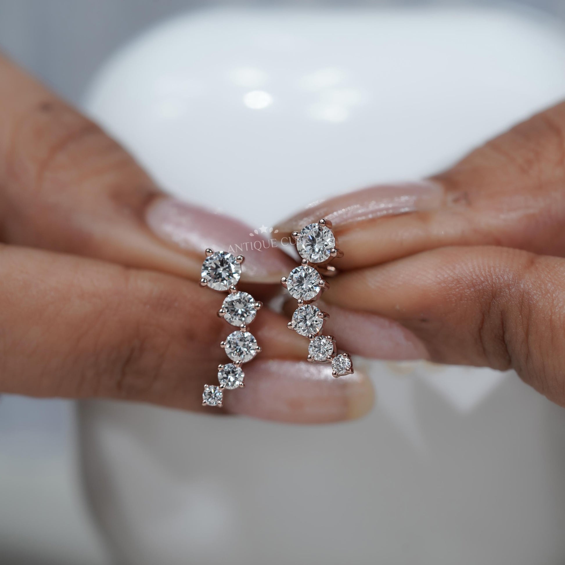 1.42tcw Round Lab Grown Diamond Curve Earring, EF Color, VS Clarity - IGI Certified