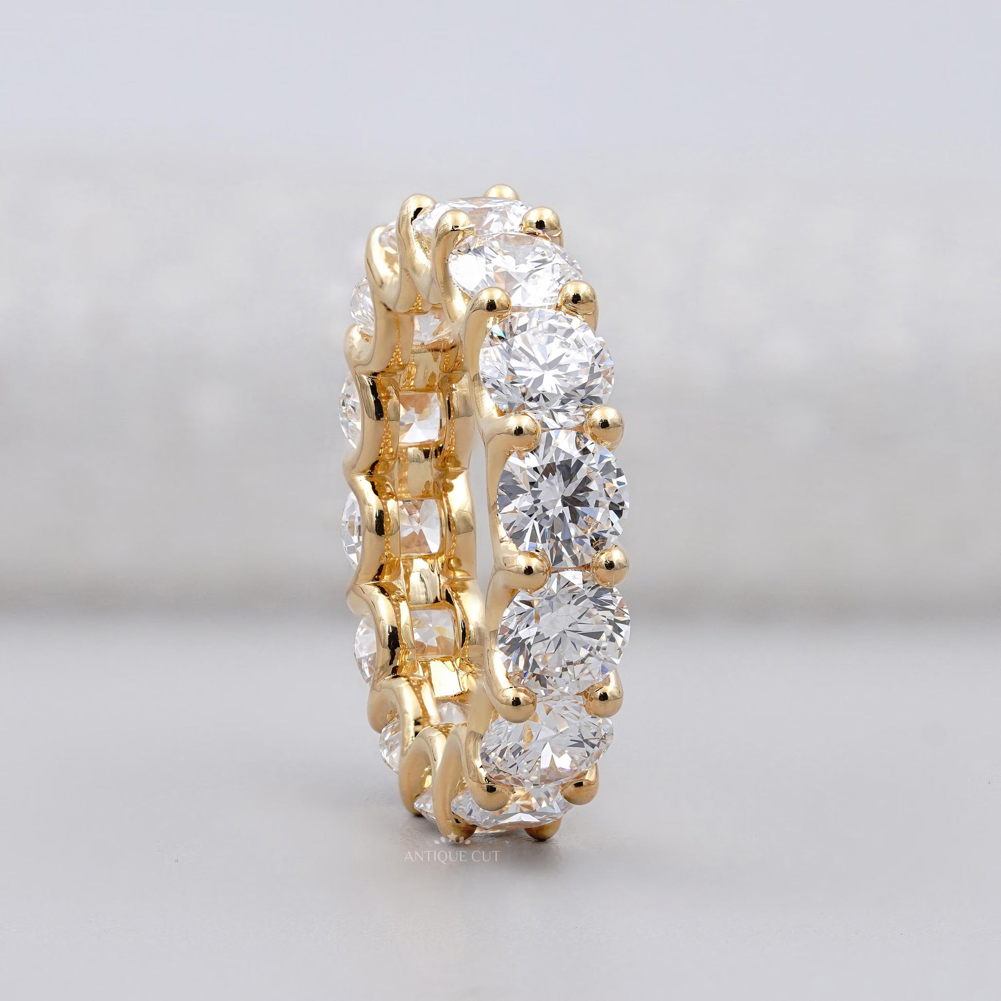 Round Cut Diamond Eternity Band