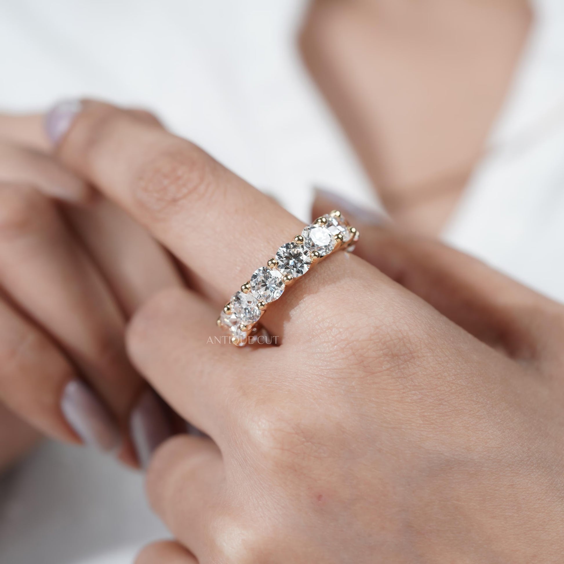 Round Cut Diamond Eternity Band