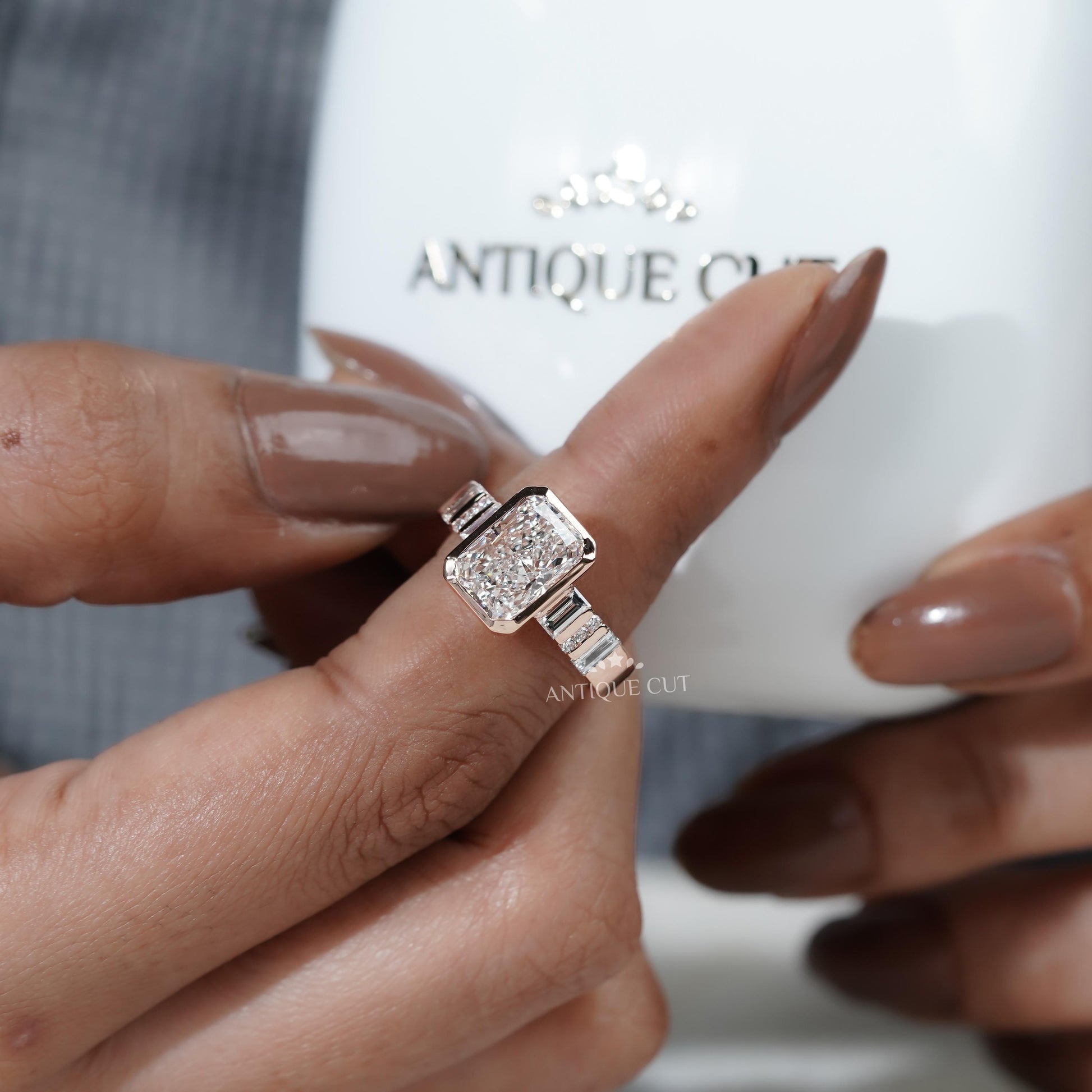 Sleek bezel set ring in rose gold
