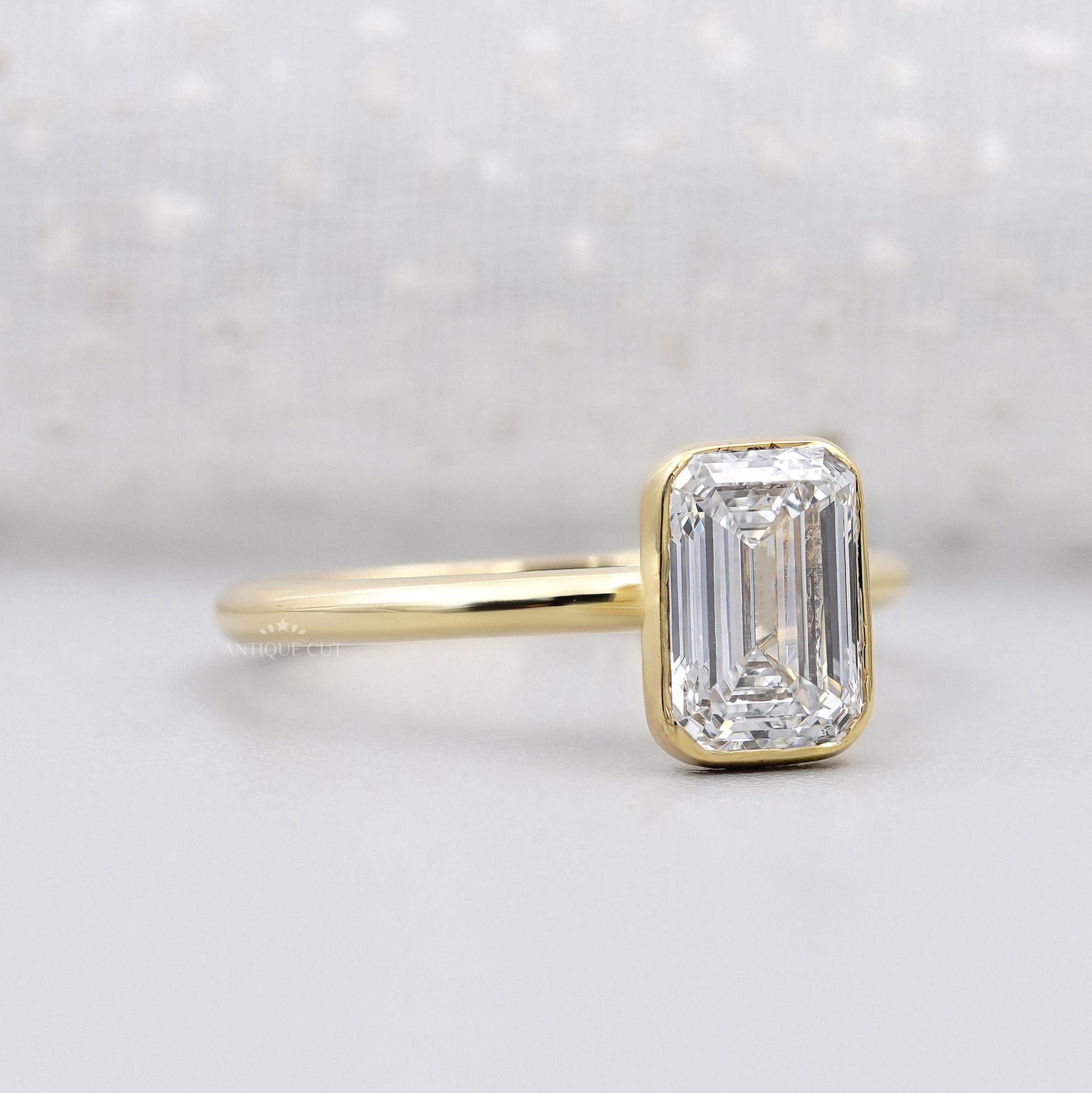 IGI certified lab grown emerald diamond ring

