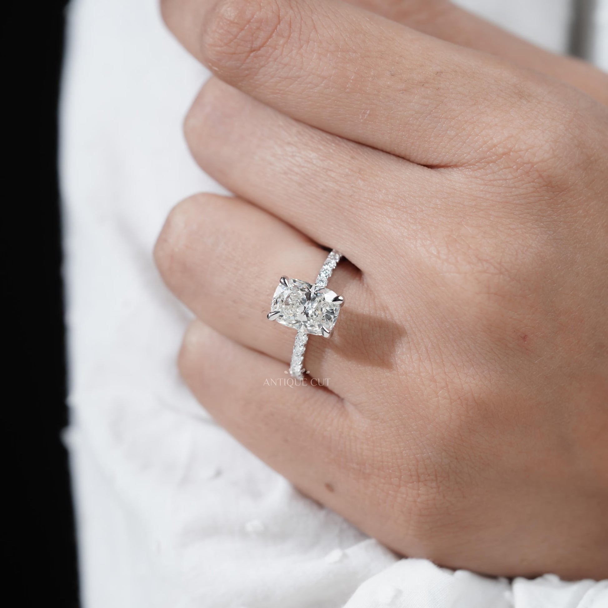 Sustainable lab grown cushion diamond ring
