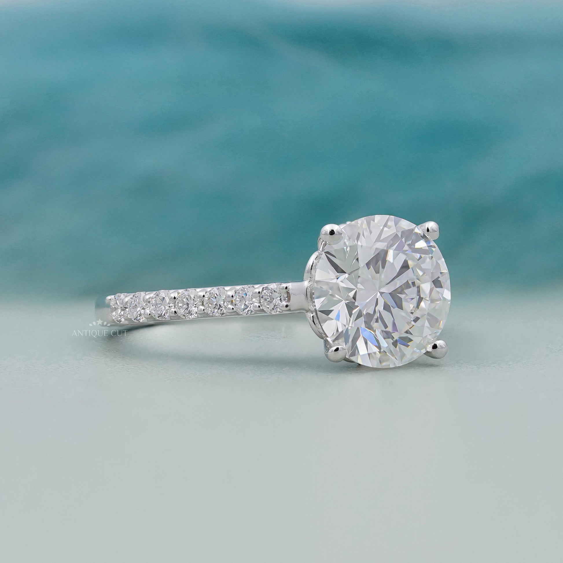 IGI certified round cut diamond engagement ring
