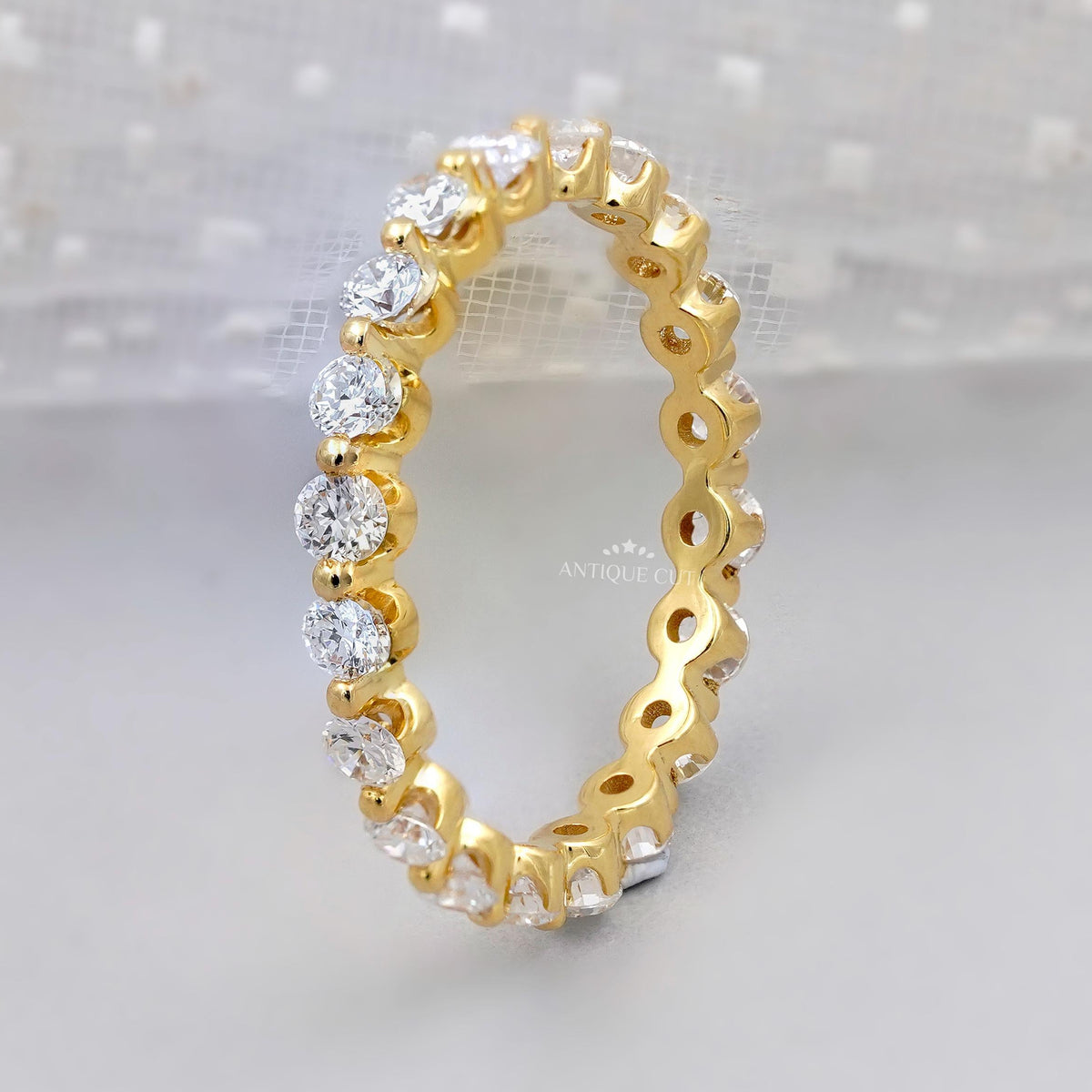 Round Diamond Wedding Band