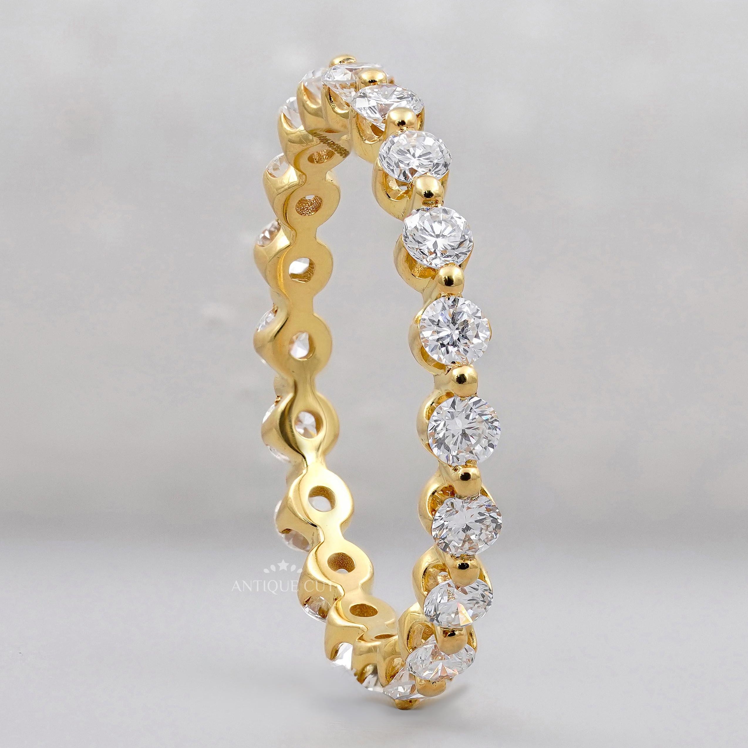 Round Diamond Wedding Band