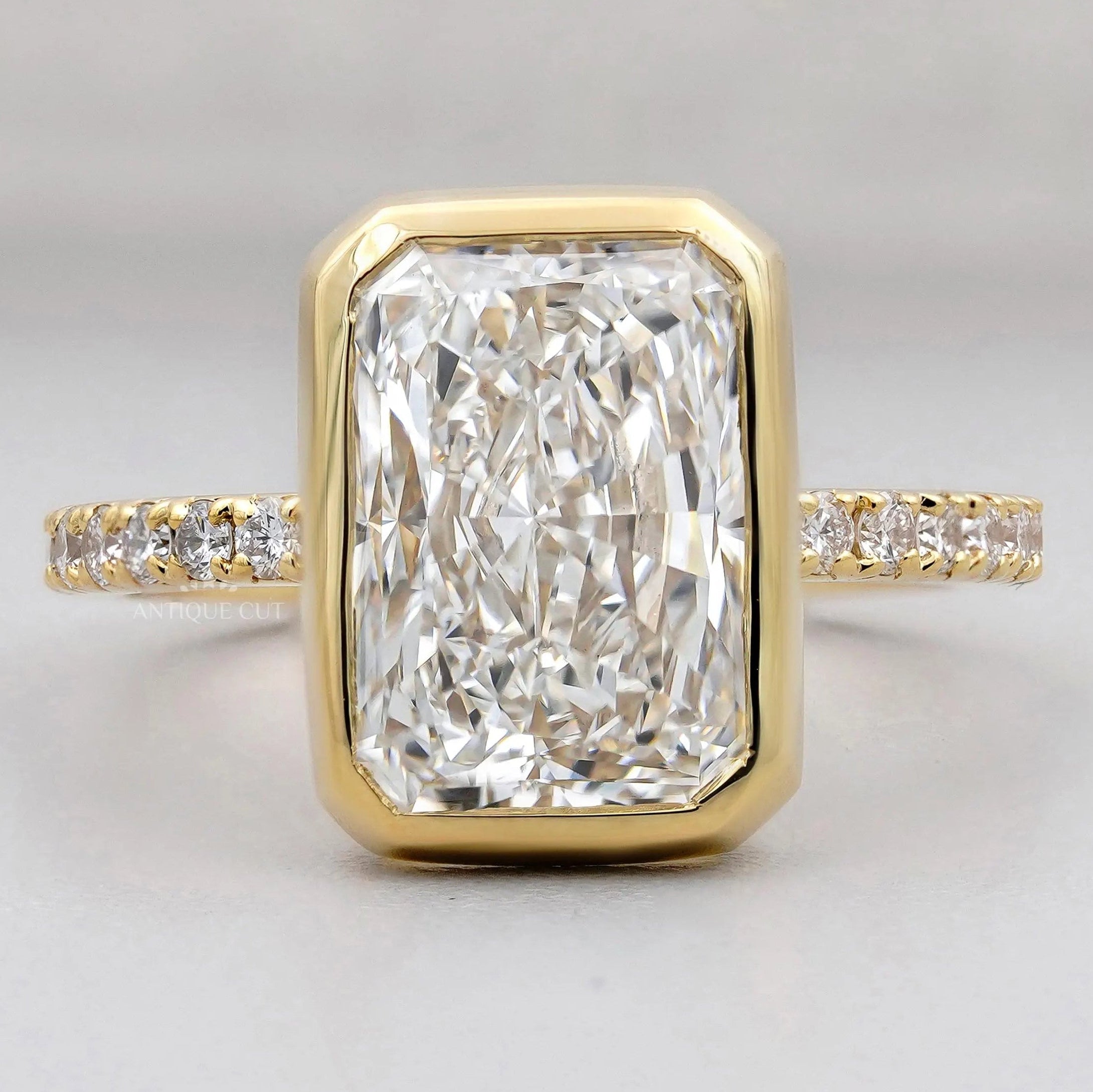 Radiant Cut Diamond Engagement Ring | Bezel Set