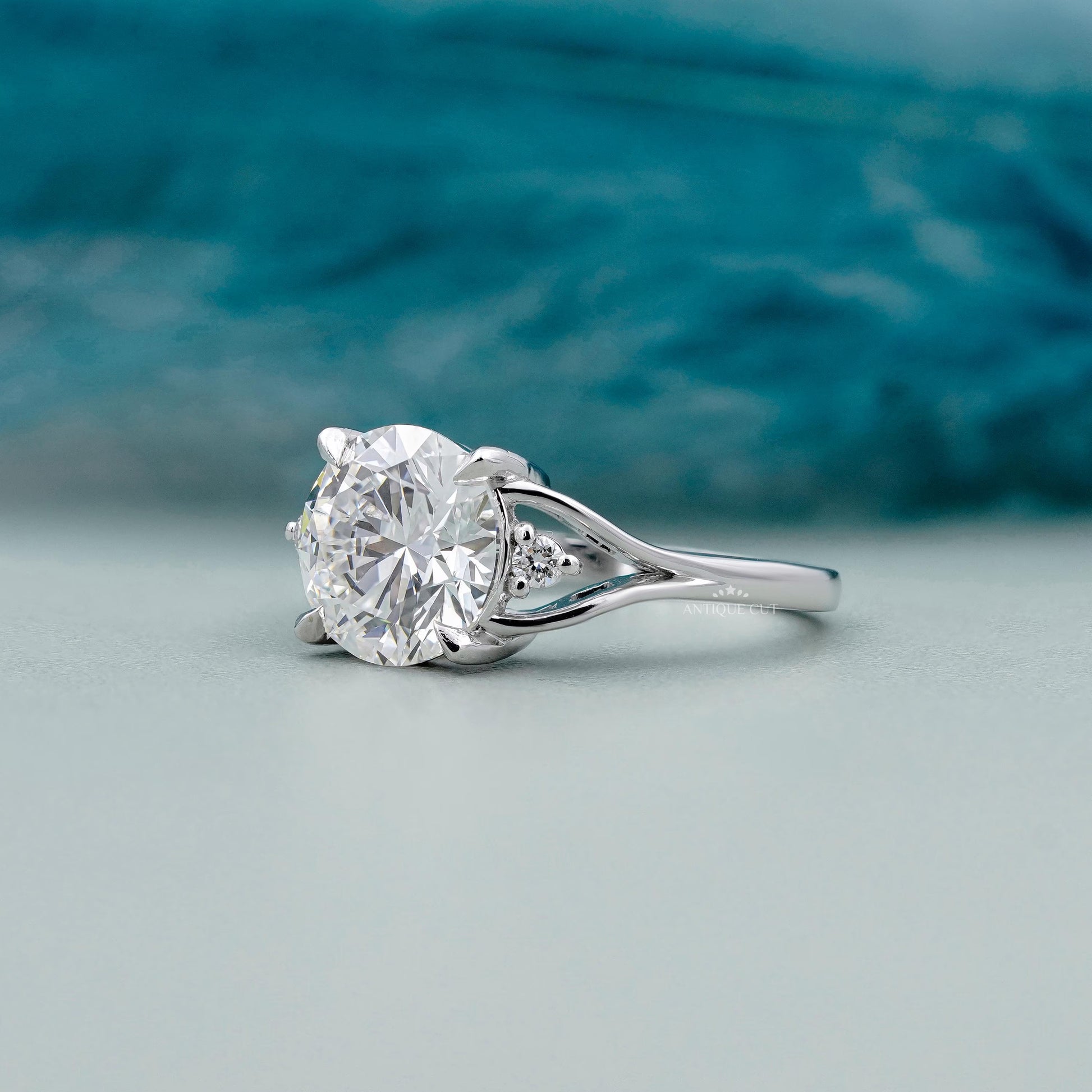 IGI certified round cut lab grown diamond ring