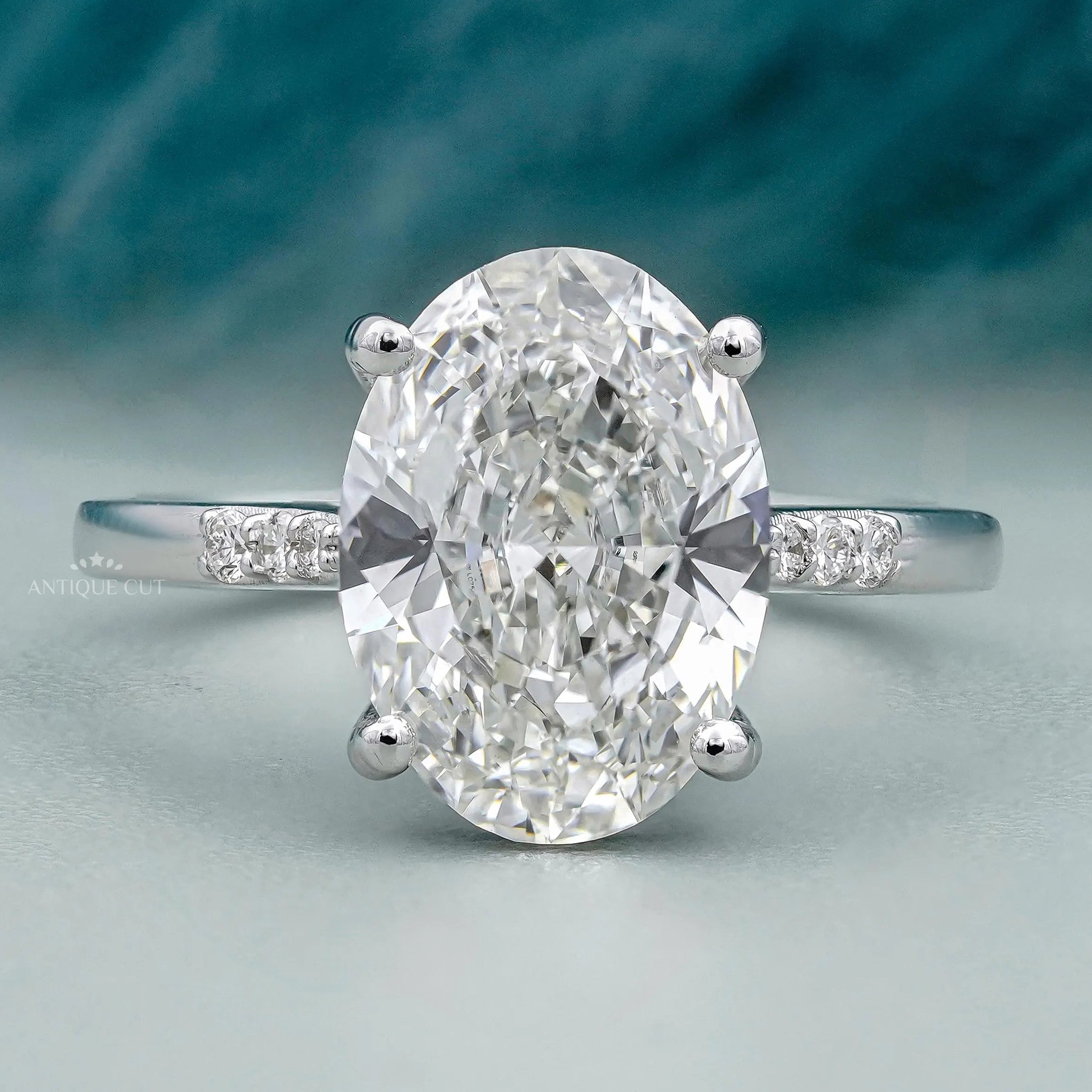 Oval Cut Diamond Engagement Ring | Prong Set 