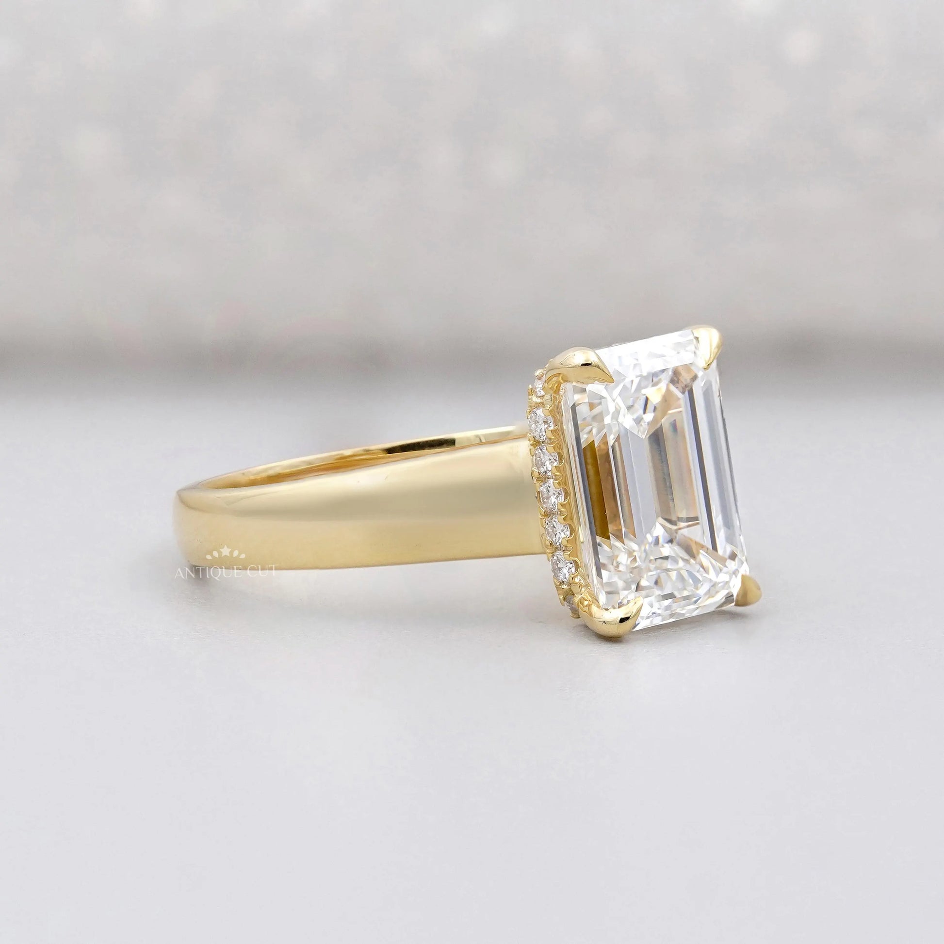 IGI certified lab grown diamond emerald ring
