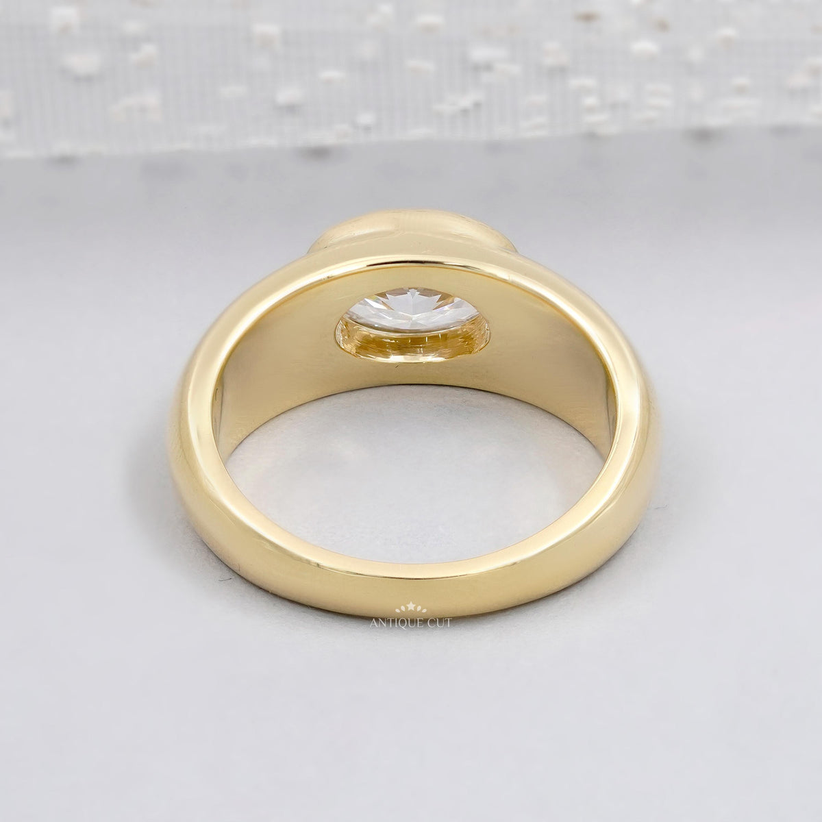 10k Yellow Gold, 14k Yellow Gold, 18k Yellow Gold