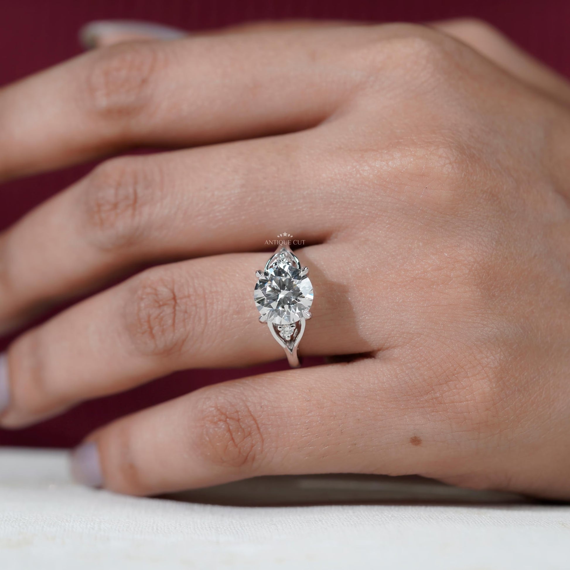 Sustainable lab grown diamond engagement ring