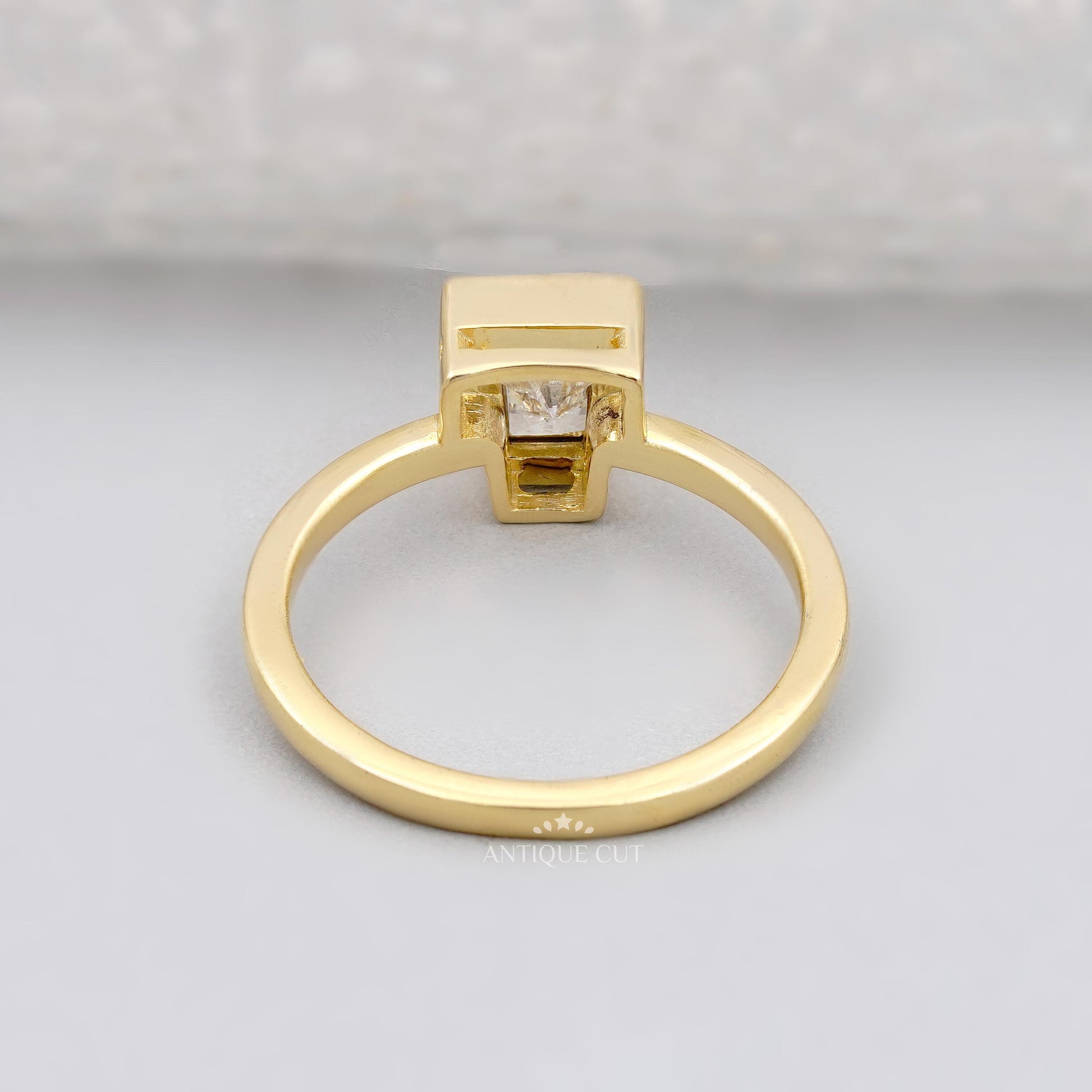 Personalized T letter diamond ring bezel setting
