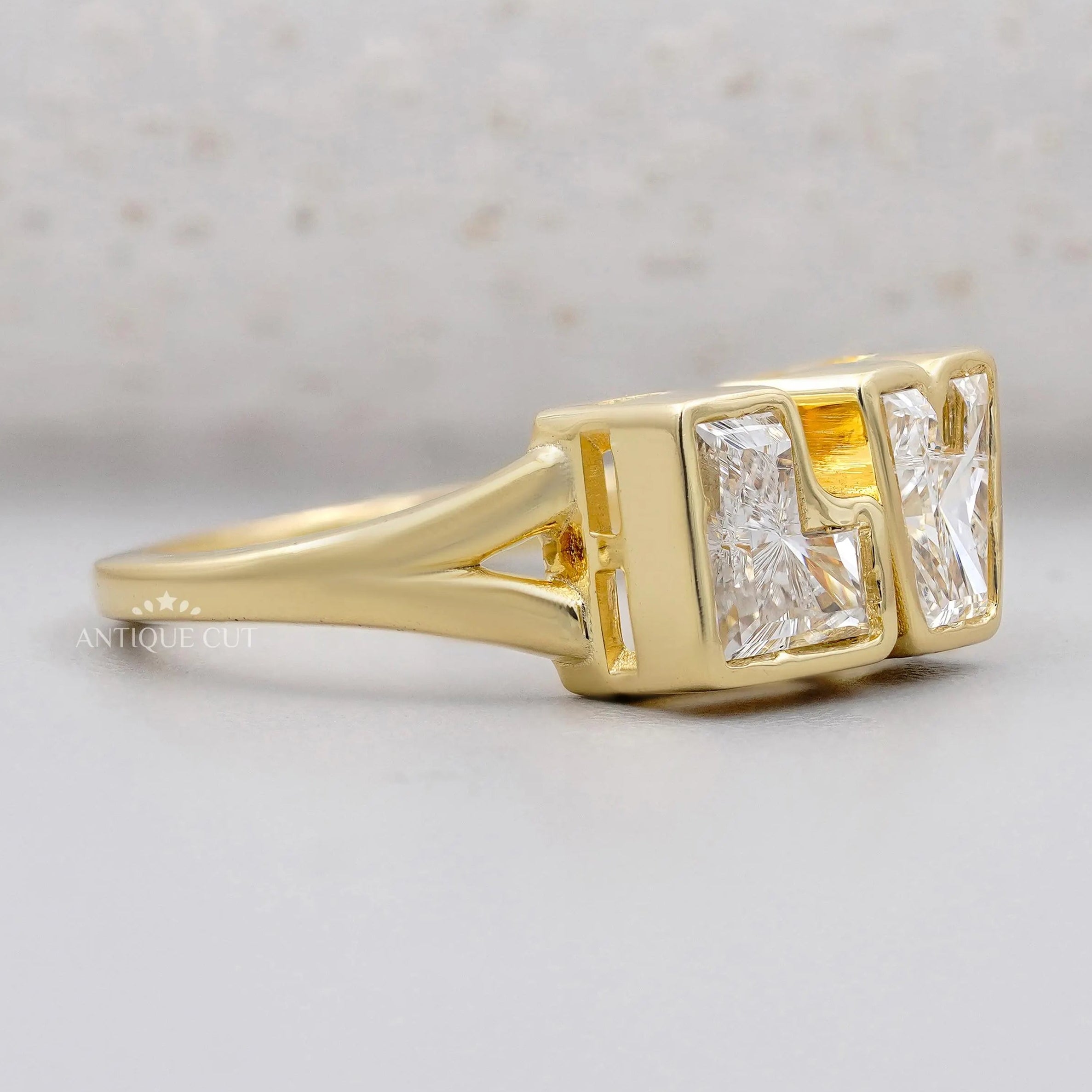 Antique Cut LV gold ring