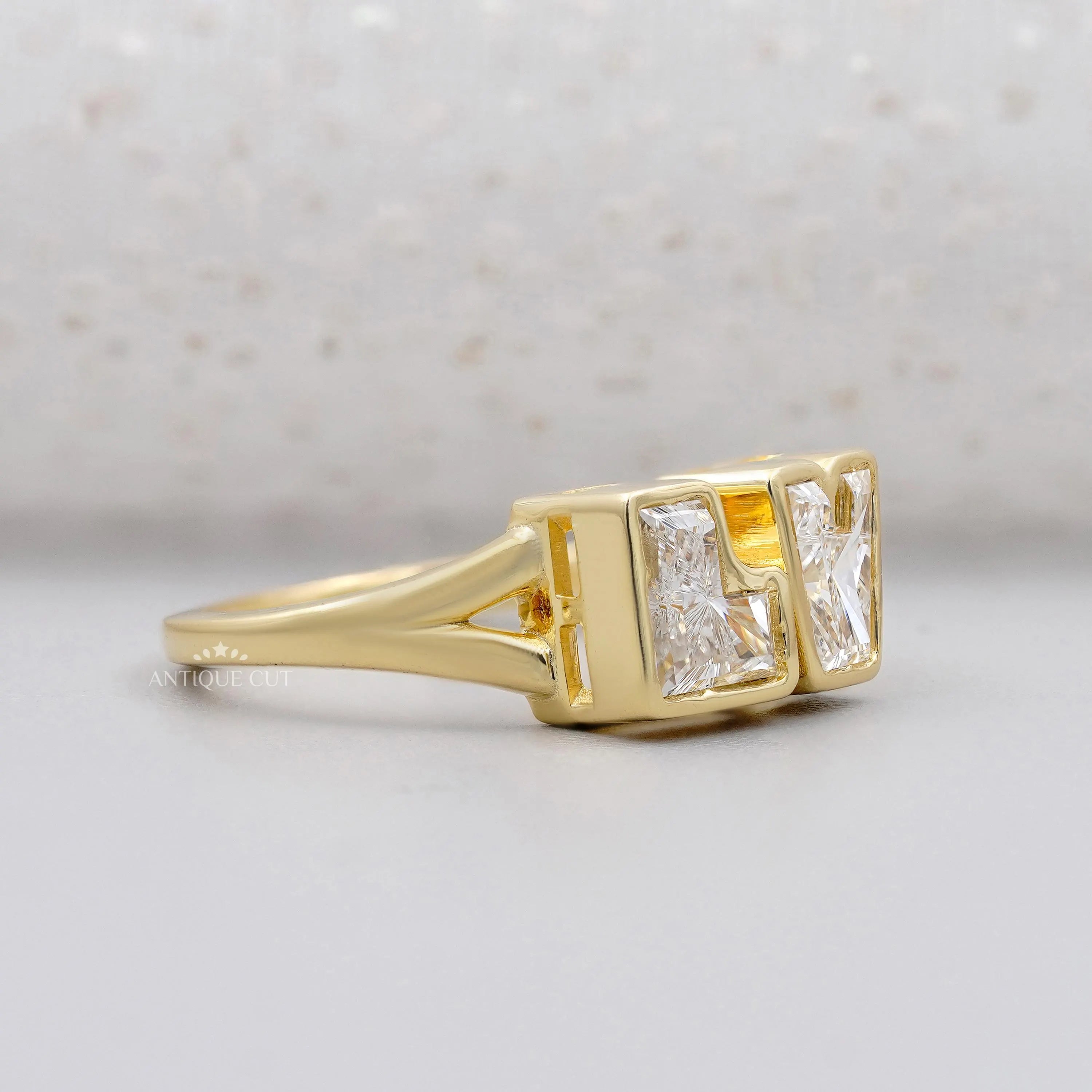Antique Cut LV gold ring