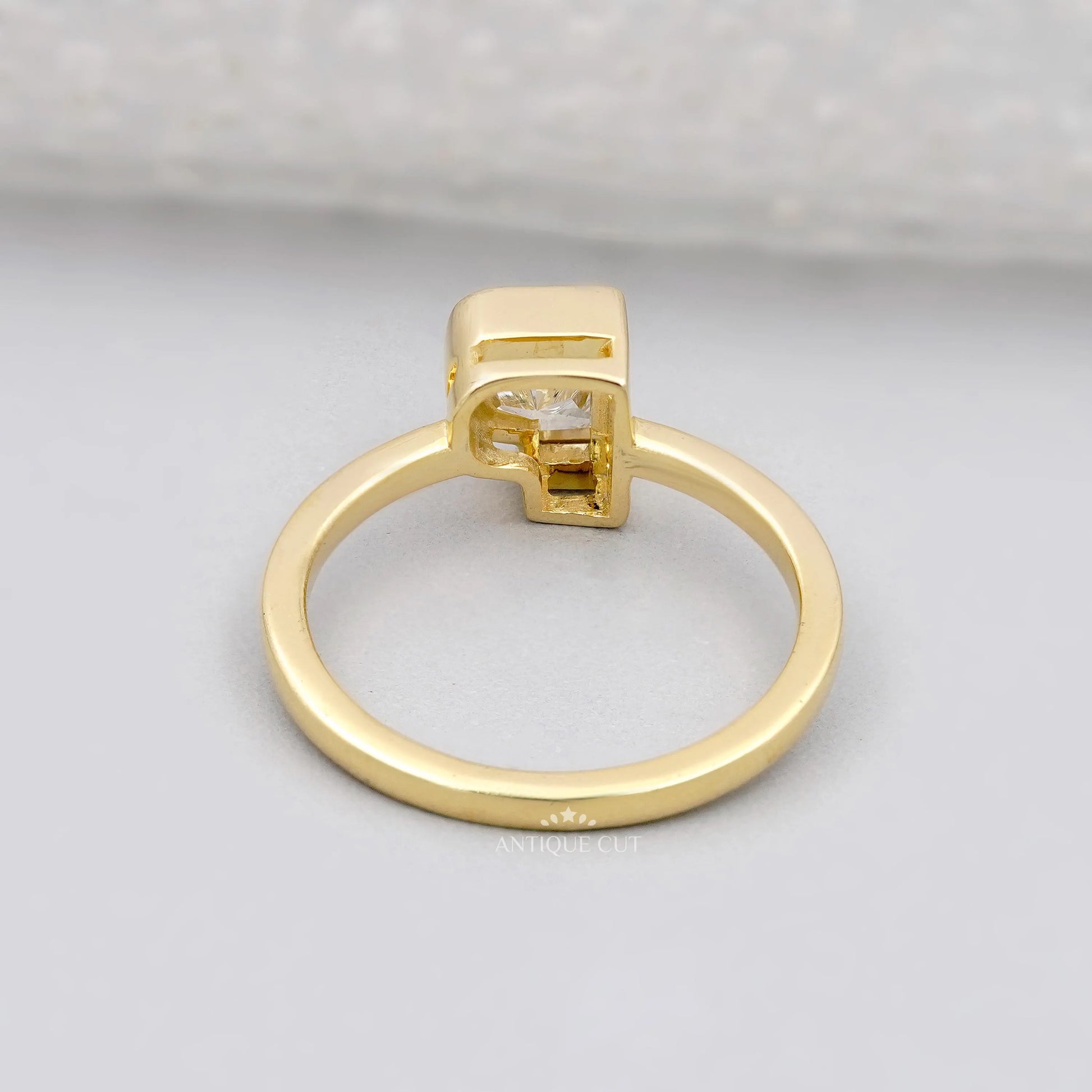 Lab grown diamond P letter ring