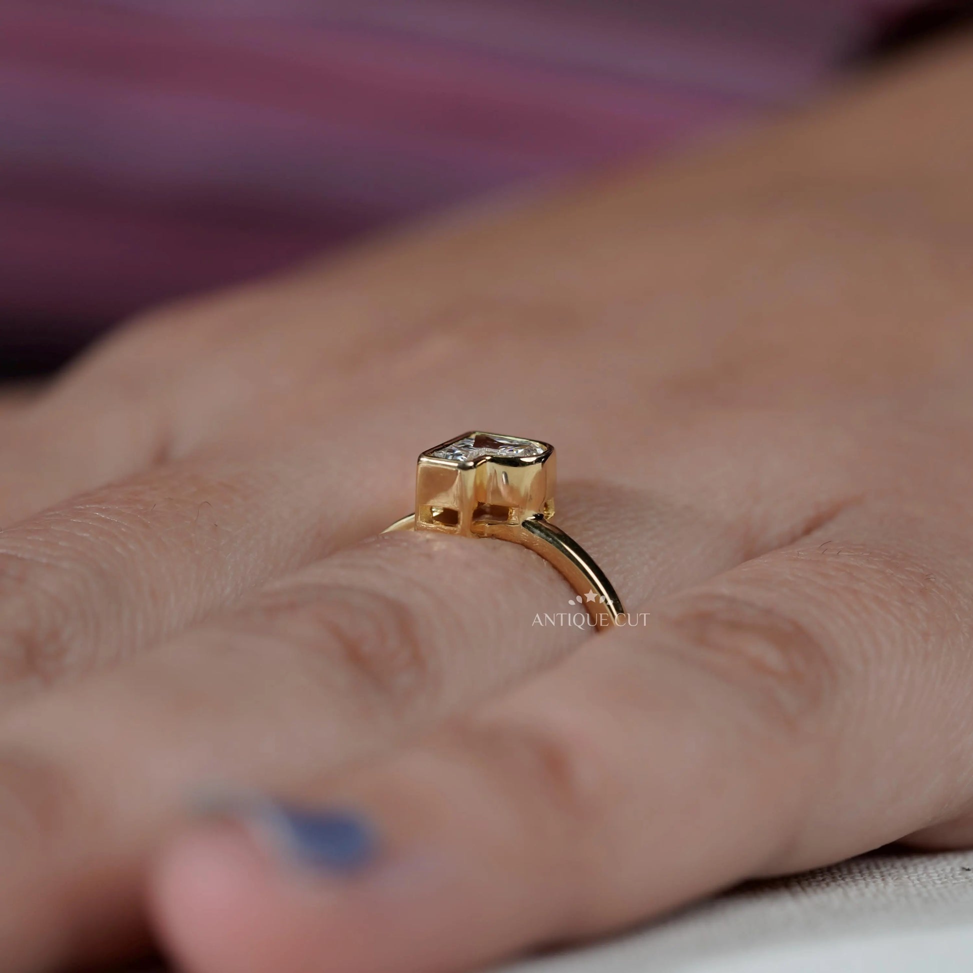 Minimalist P initial diamond ring