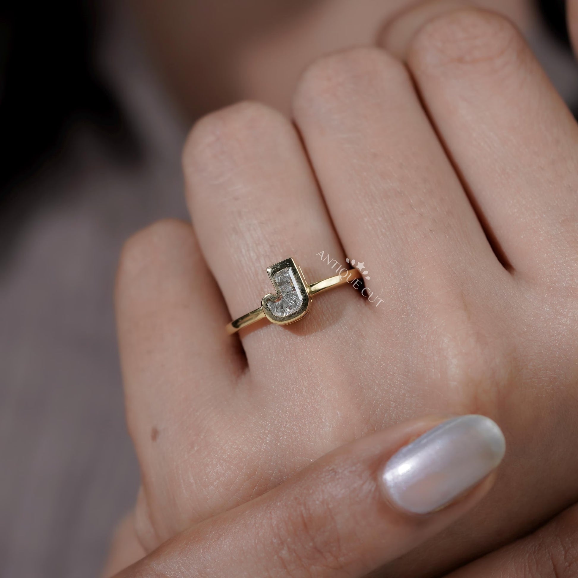 J letter diamond ring side view