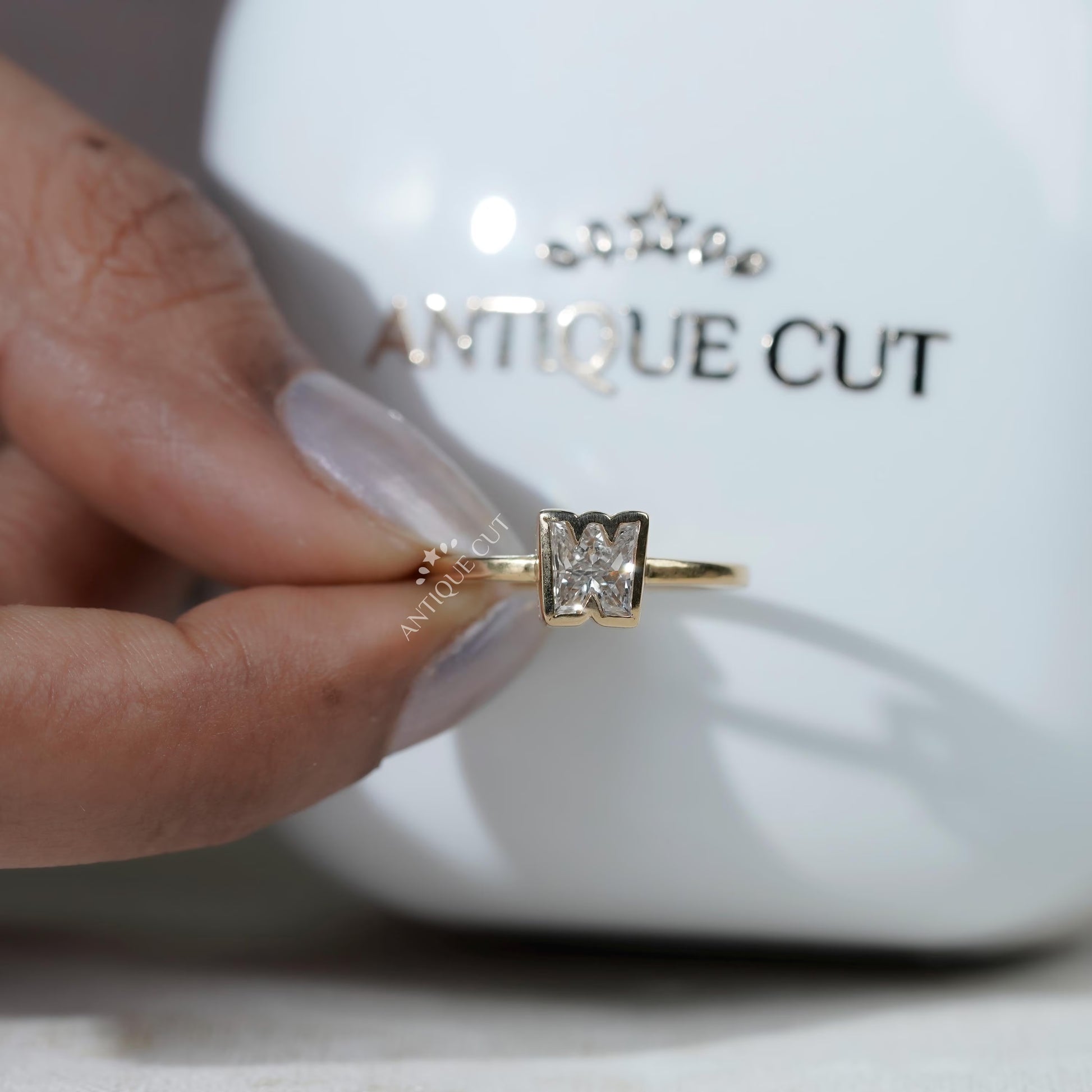 Lab grown diamond W initial ring for women