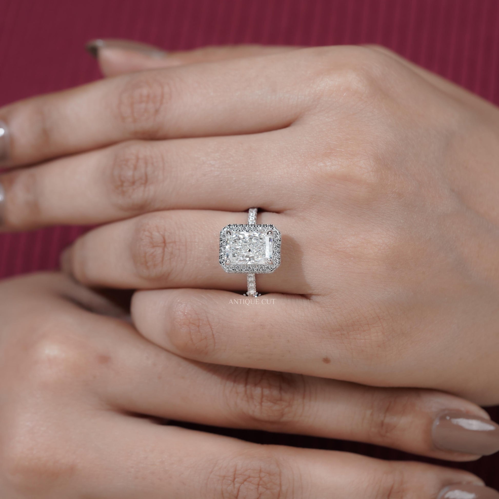 Radiant cut diamond ring top view brilliance