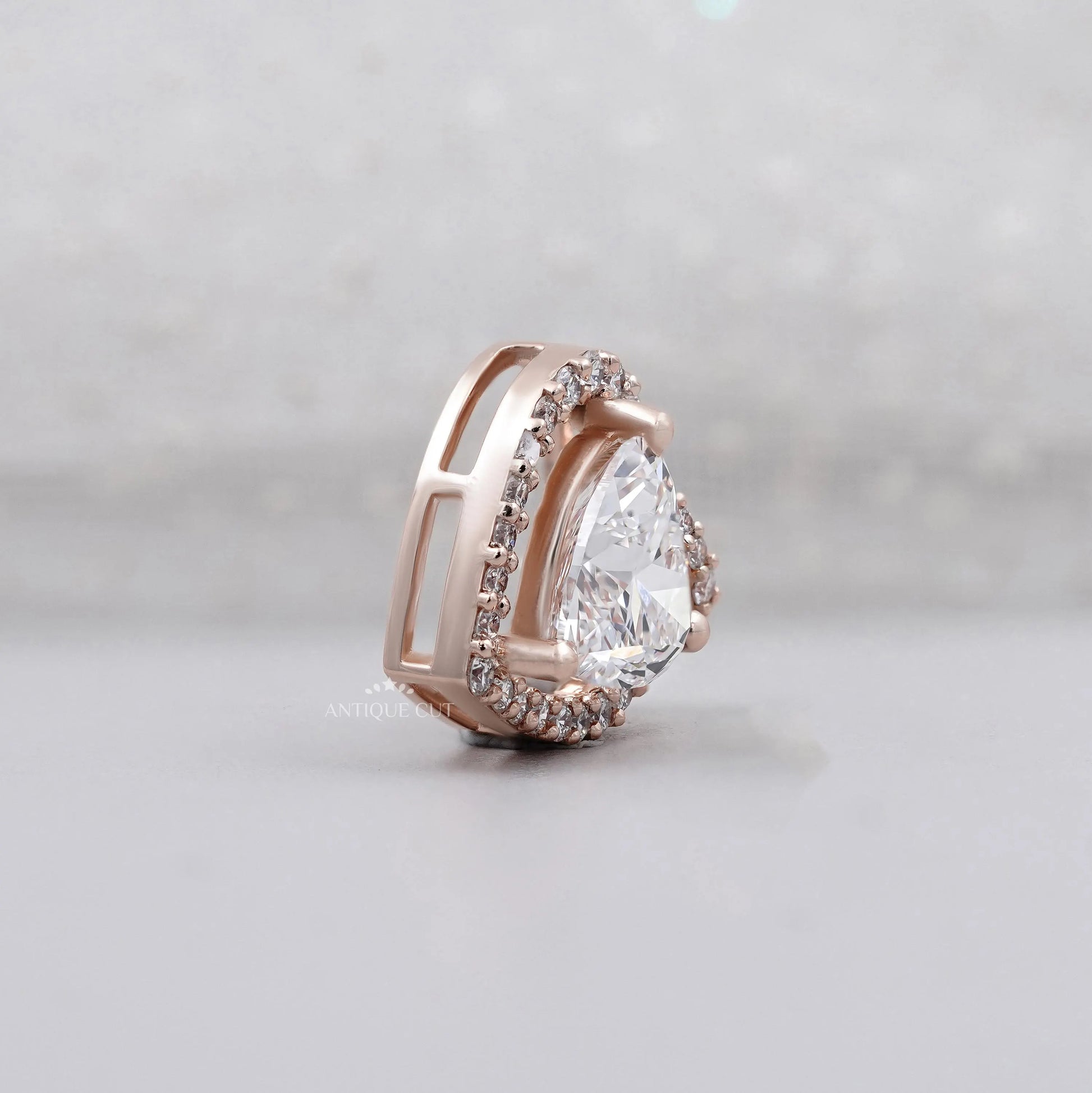 Lab grown diamond heart halo pendant rose gold
