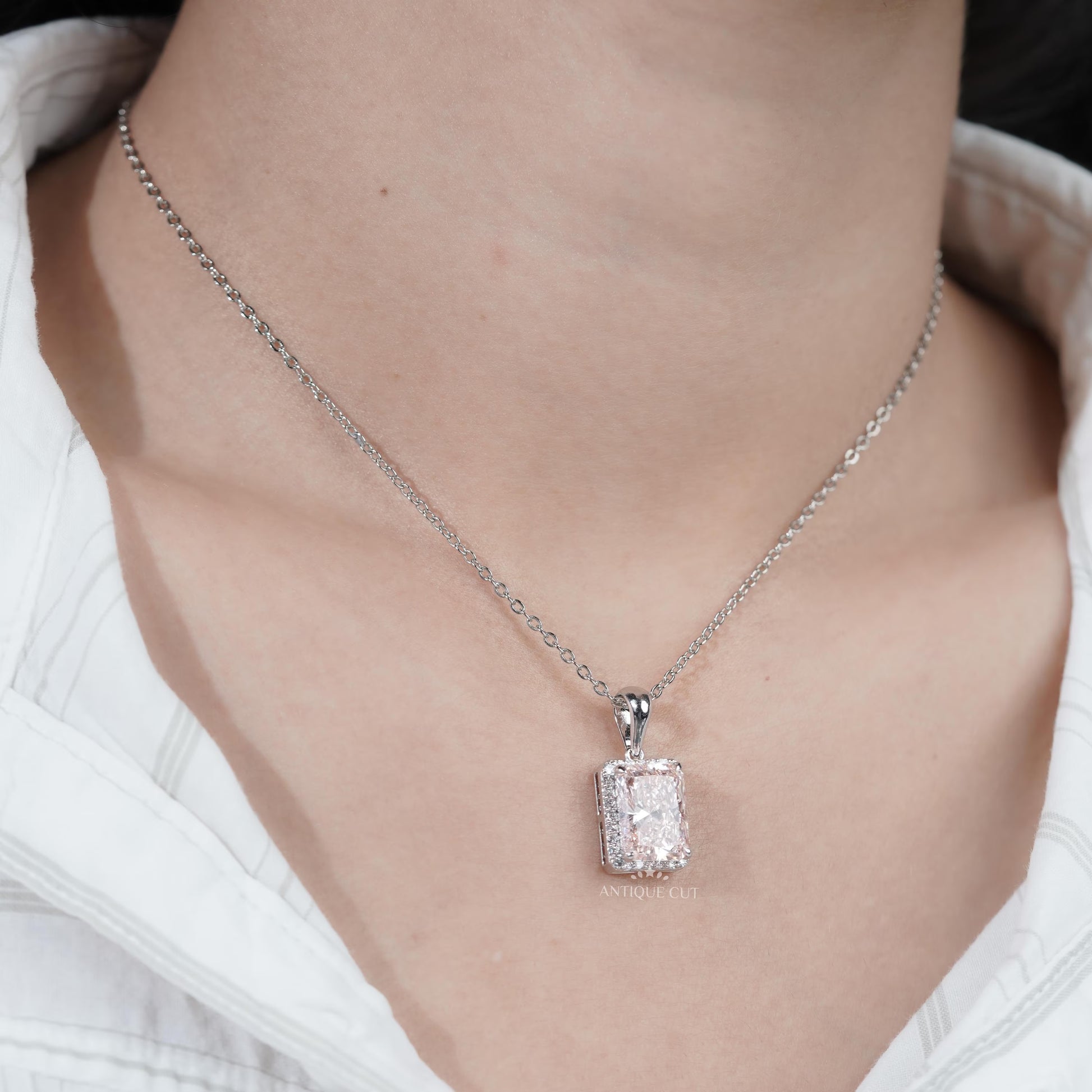 White gold lab grown pink diamond pendant