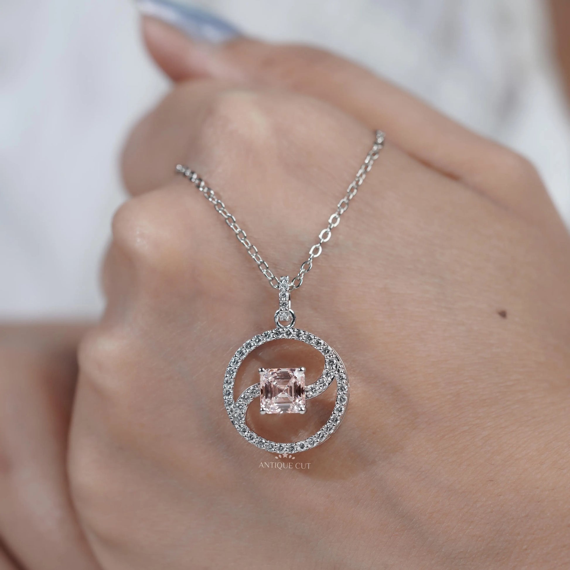 Elegant Asscher diamond pendant necklace