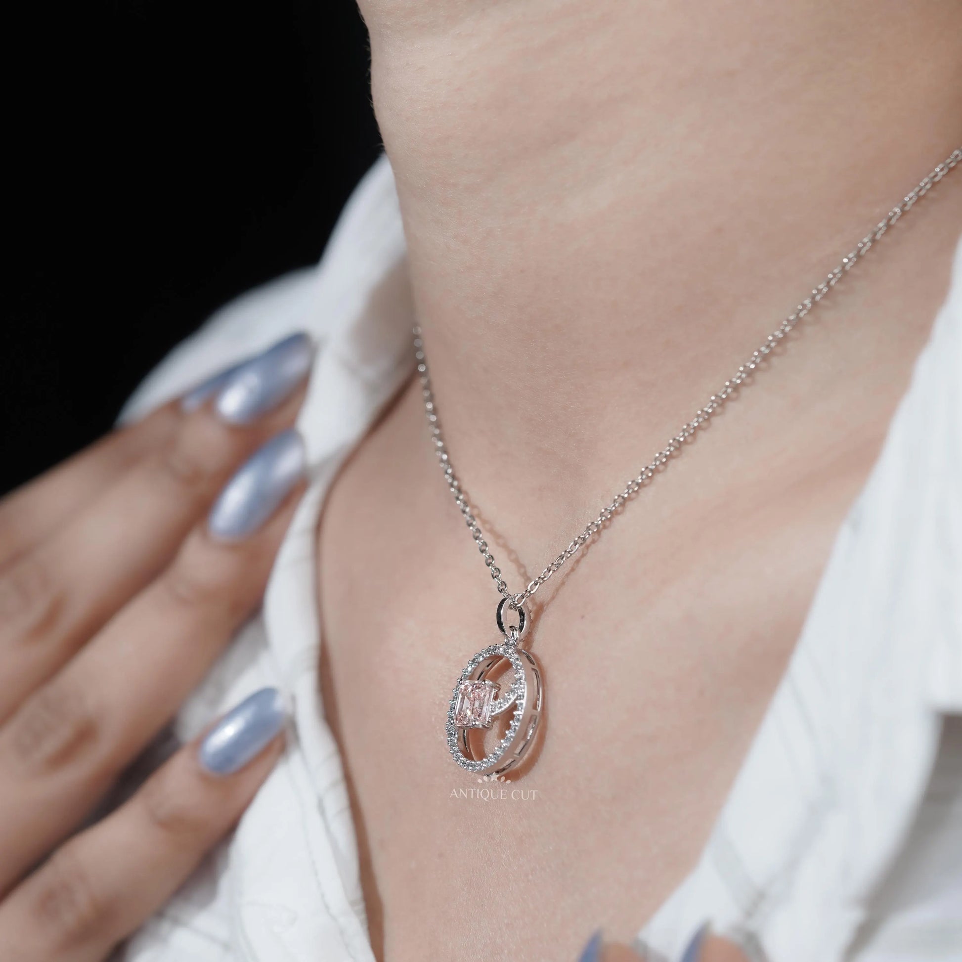 Antiquecut engagement pendant swirl design