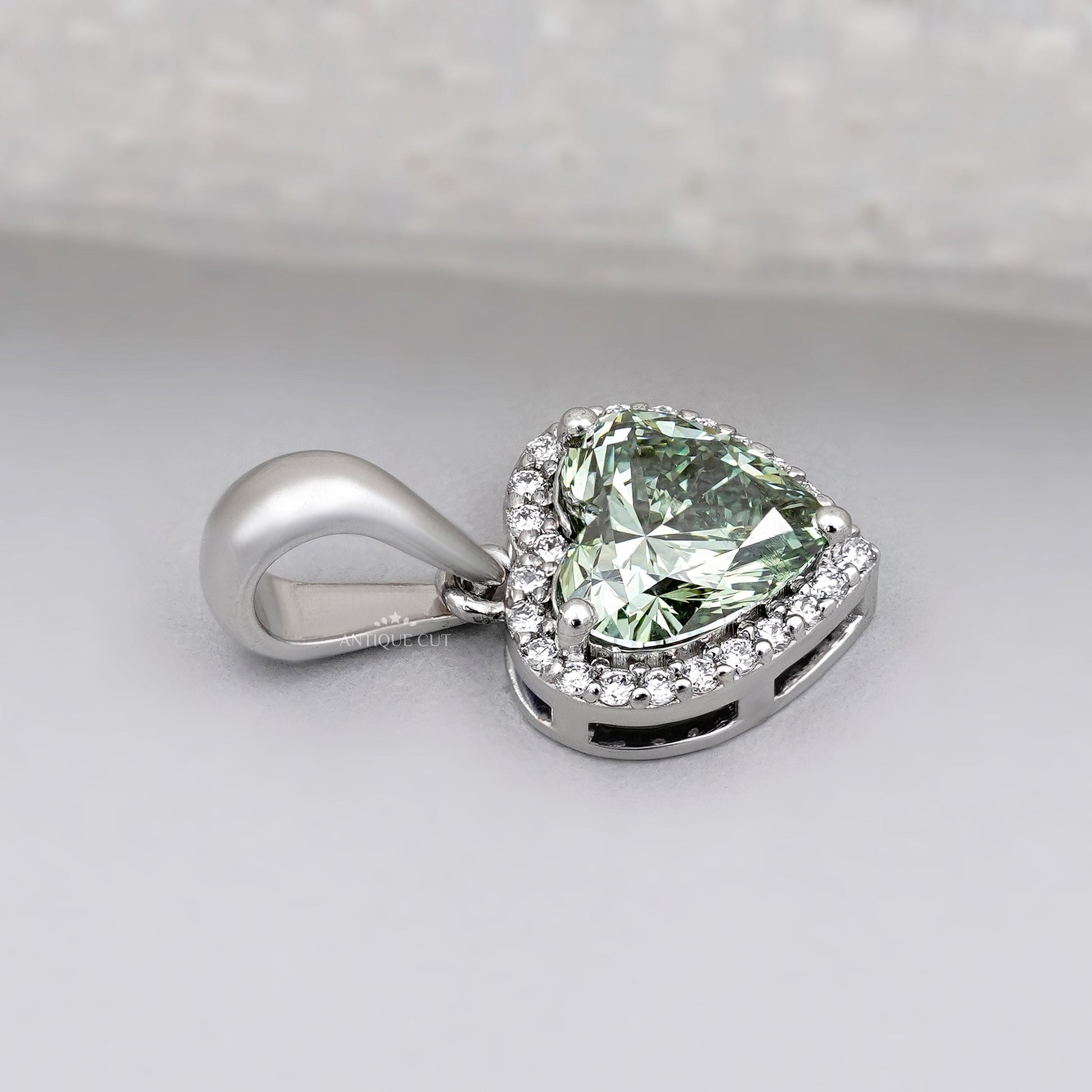 IGI certified green heart diamond pendant
