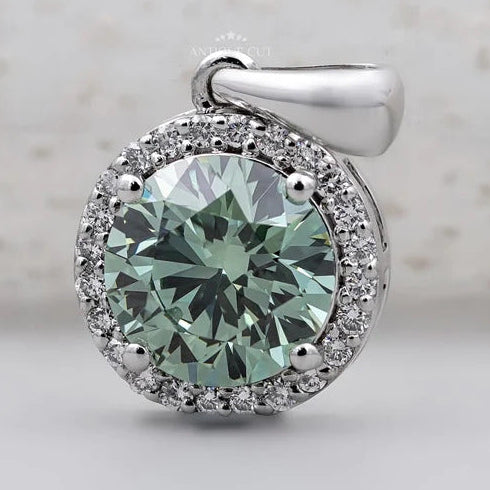 Classic round halo green diamond pendant with IGI certification