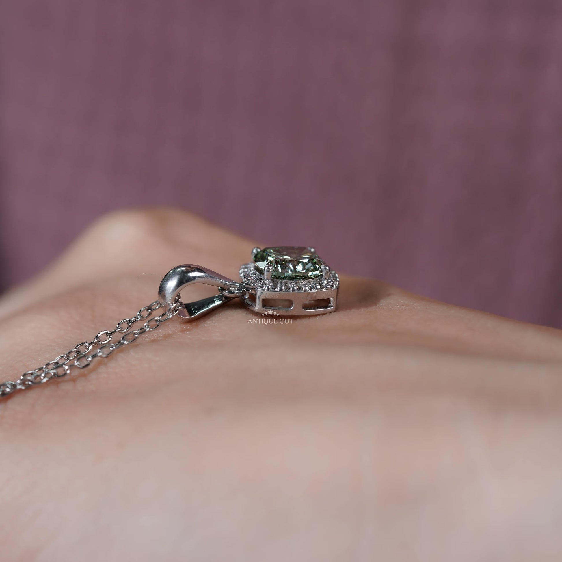 Luxury green moissanite halo necklace