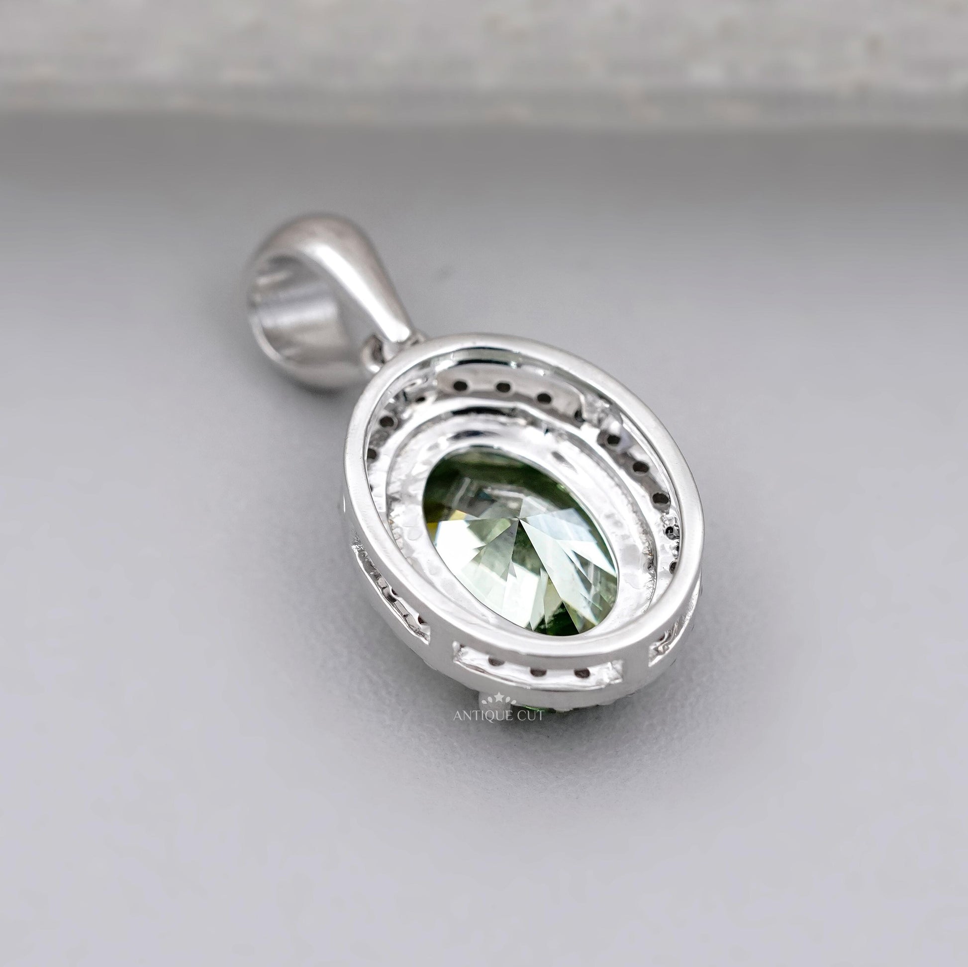 Elegant green diamond necklace antiquecut