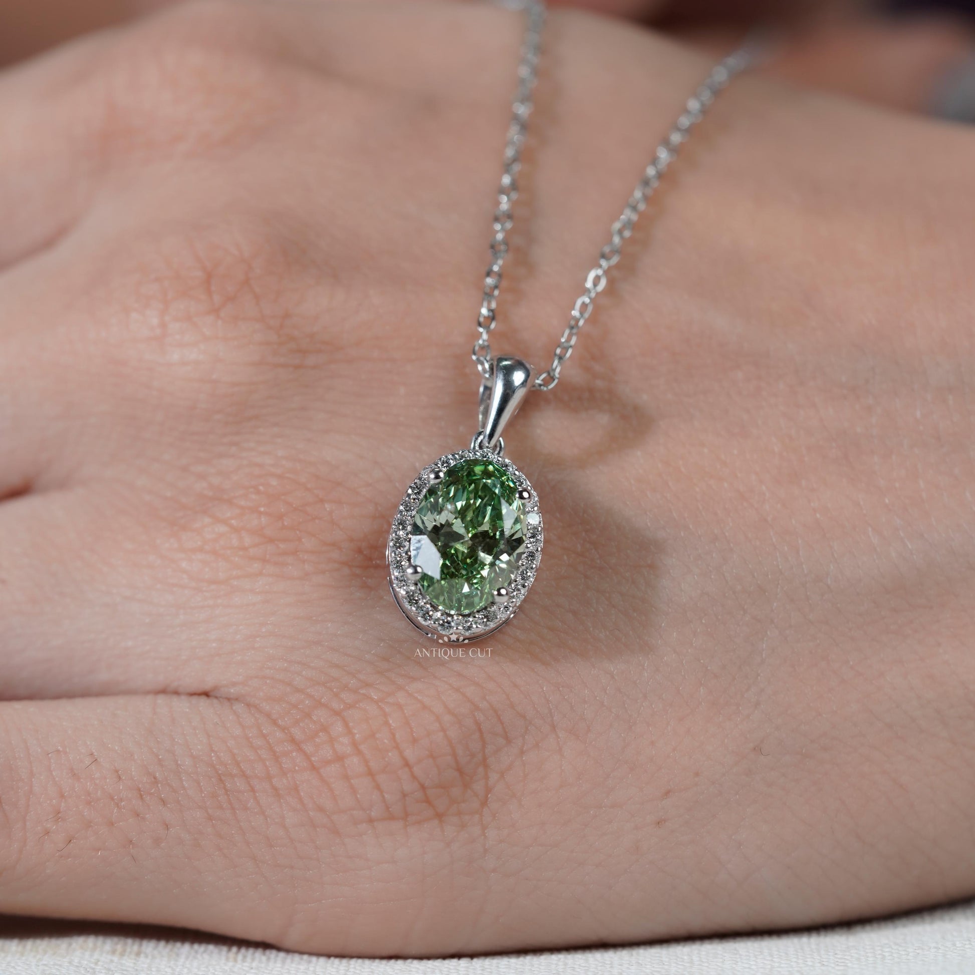 IGI certified green diamond pendant necklace
