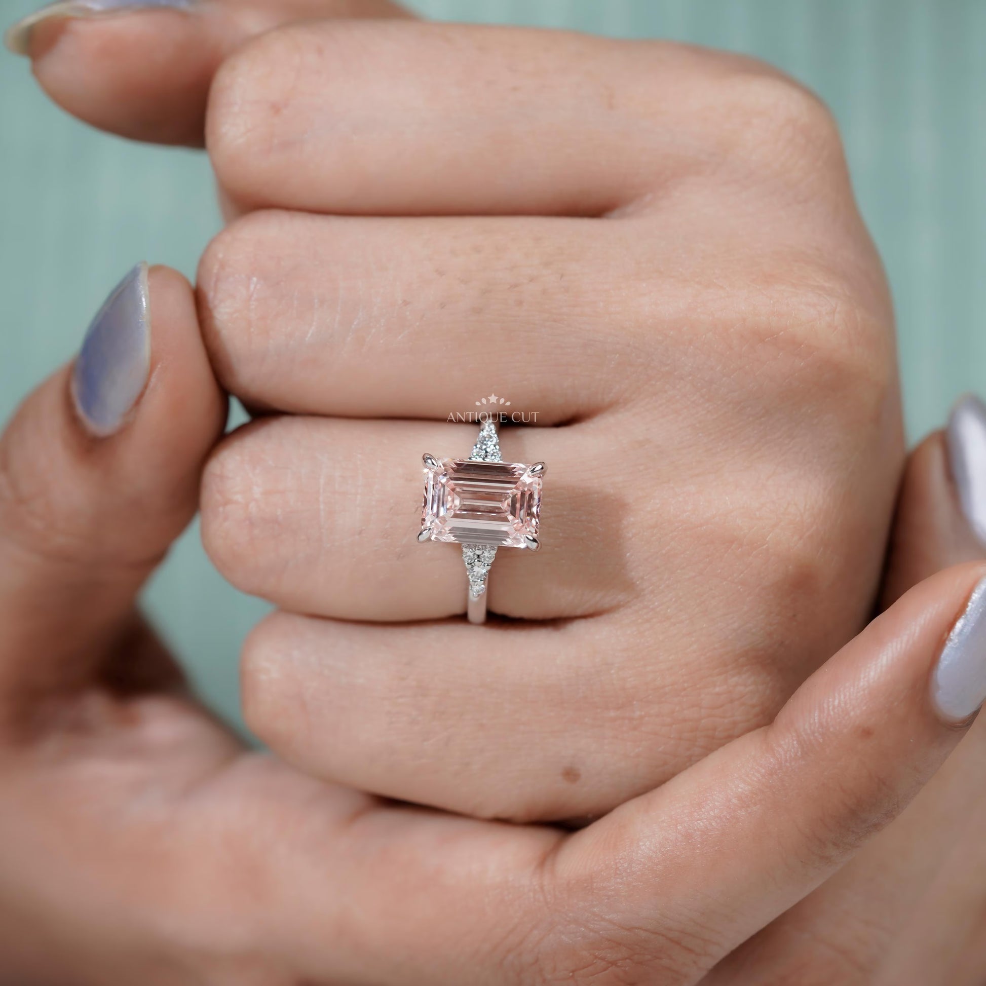 Luxury white gold pink diamond ring