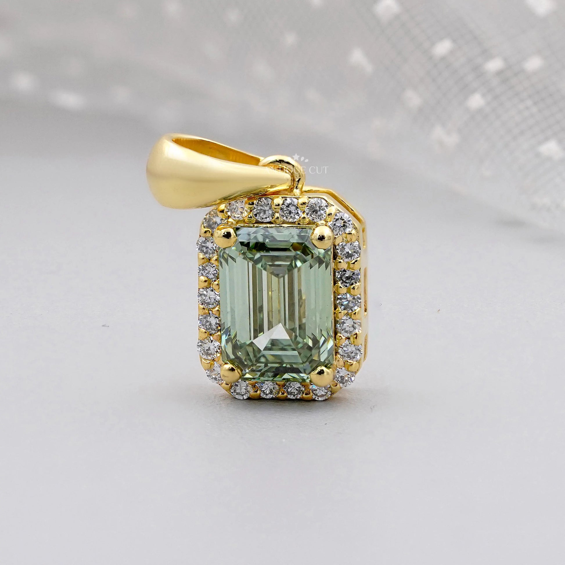 Royal Emerald Halo Pendant | IGI Certified