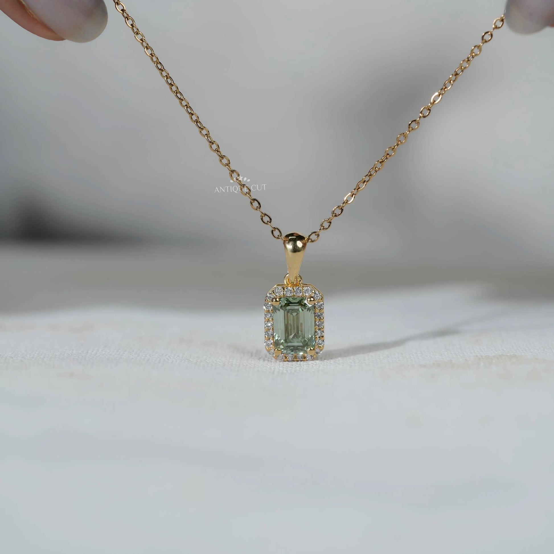 Royal Emerald Halo Pendant | IGI Certified