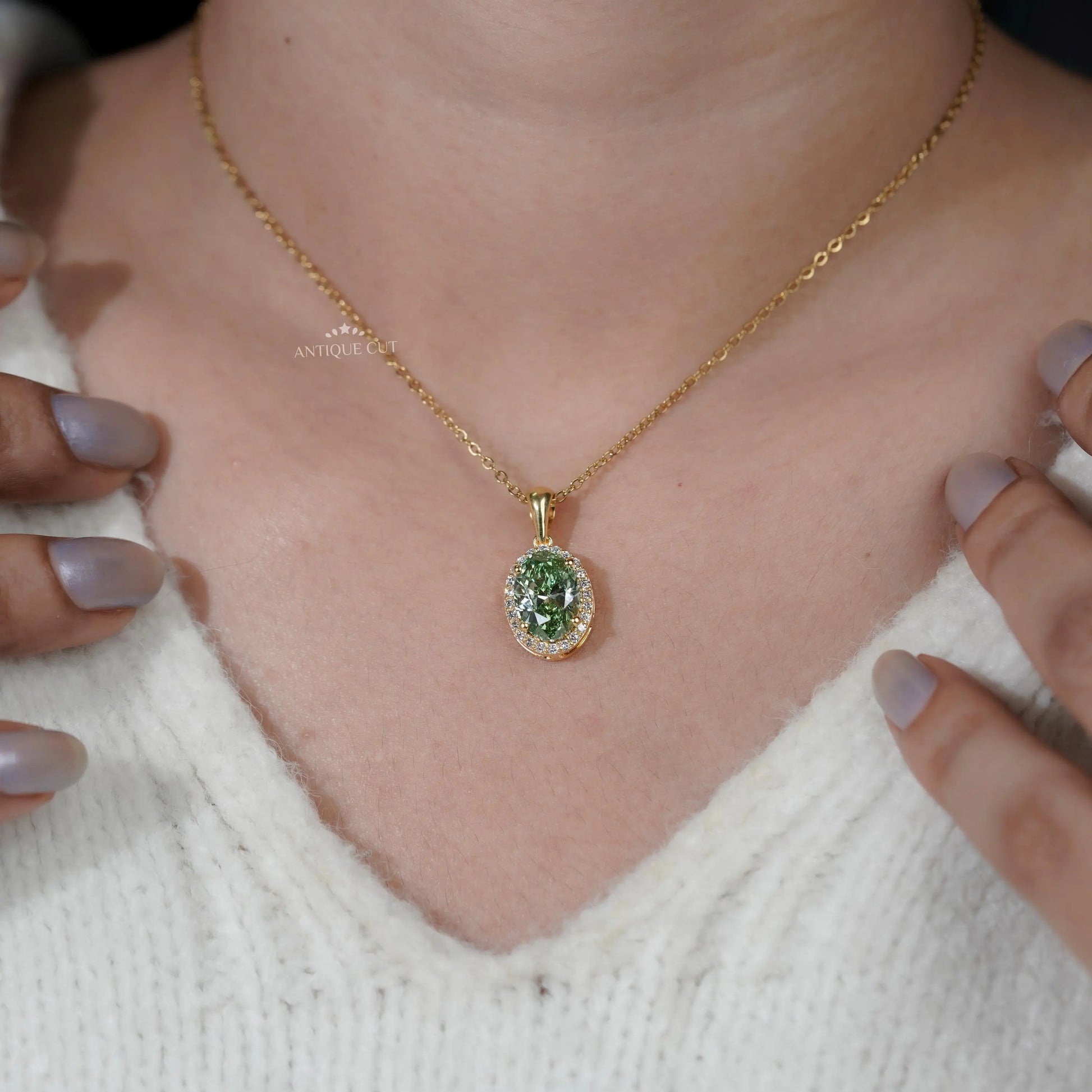 Elegant Oval Green Diamond Pendant | IGI Certified