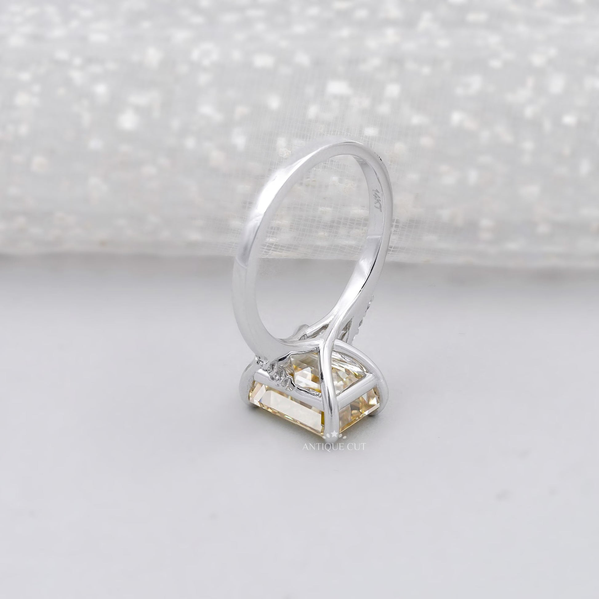 Lab grown emerald cut diamond bridal ring design