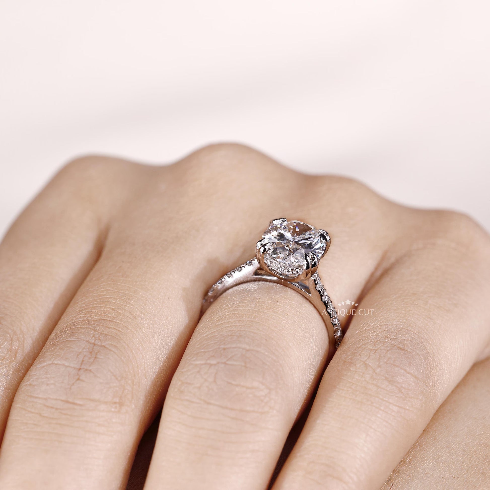 Solitaire engagement ring radiant cut diamond