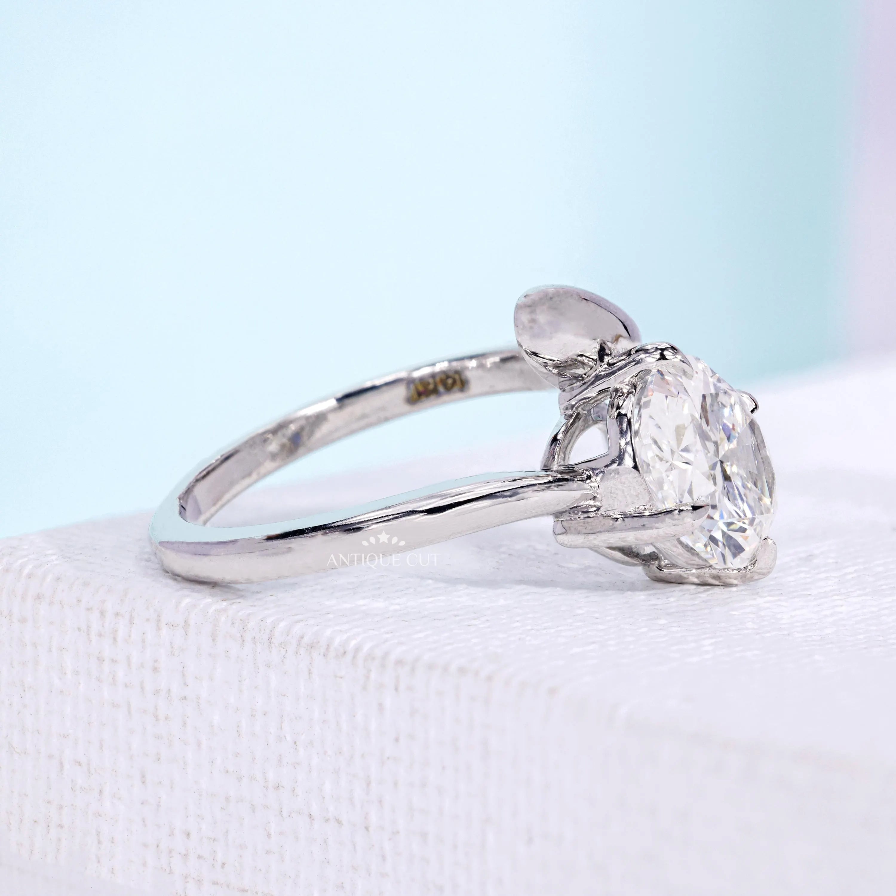 IGI certified oval diamond bypass engagement ring design