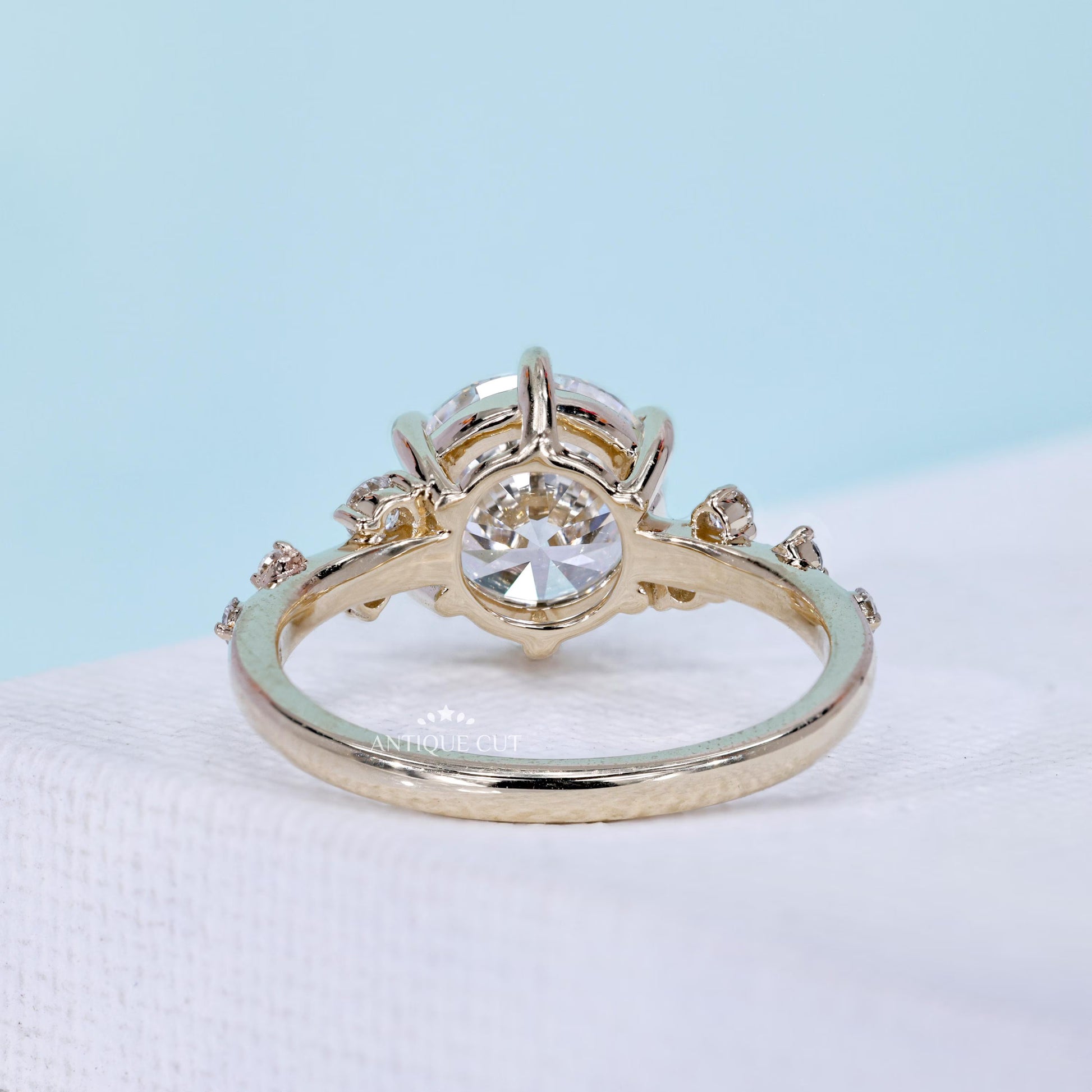 Yellow gold round cut diamond ring with 6 prong setting design