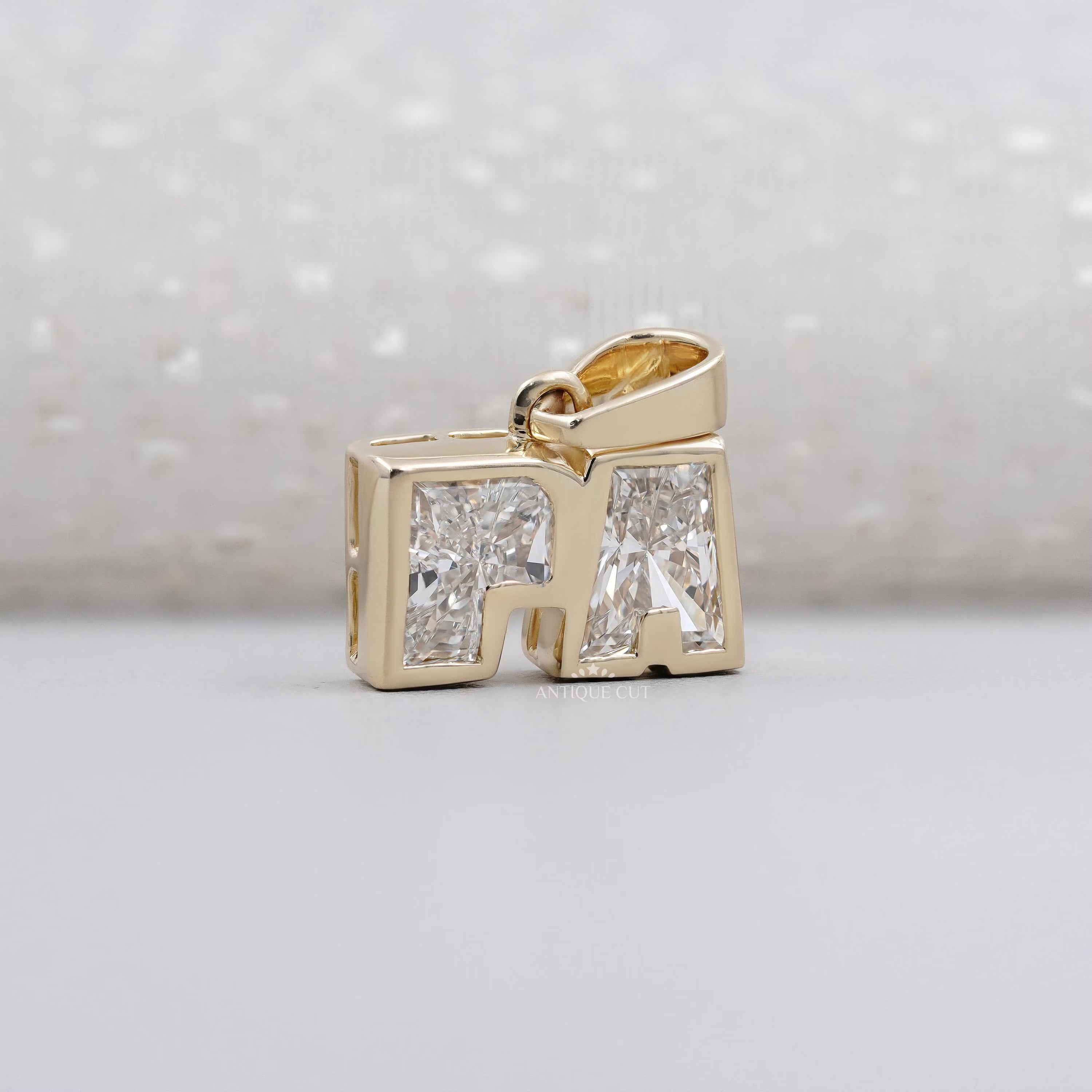 Custom letter diamond initial pendant necklace in yellow gold