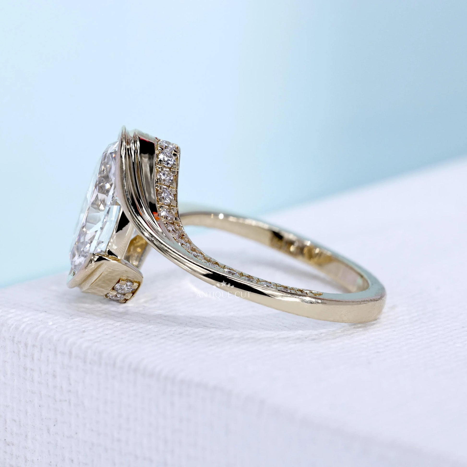 IGI certified oval diamond engagement ring
