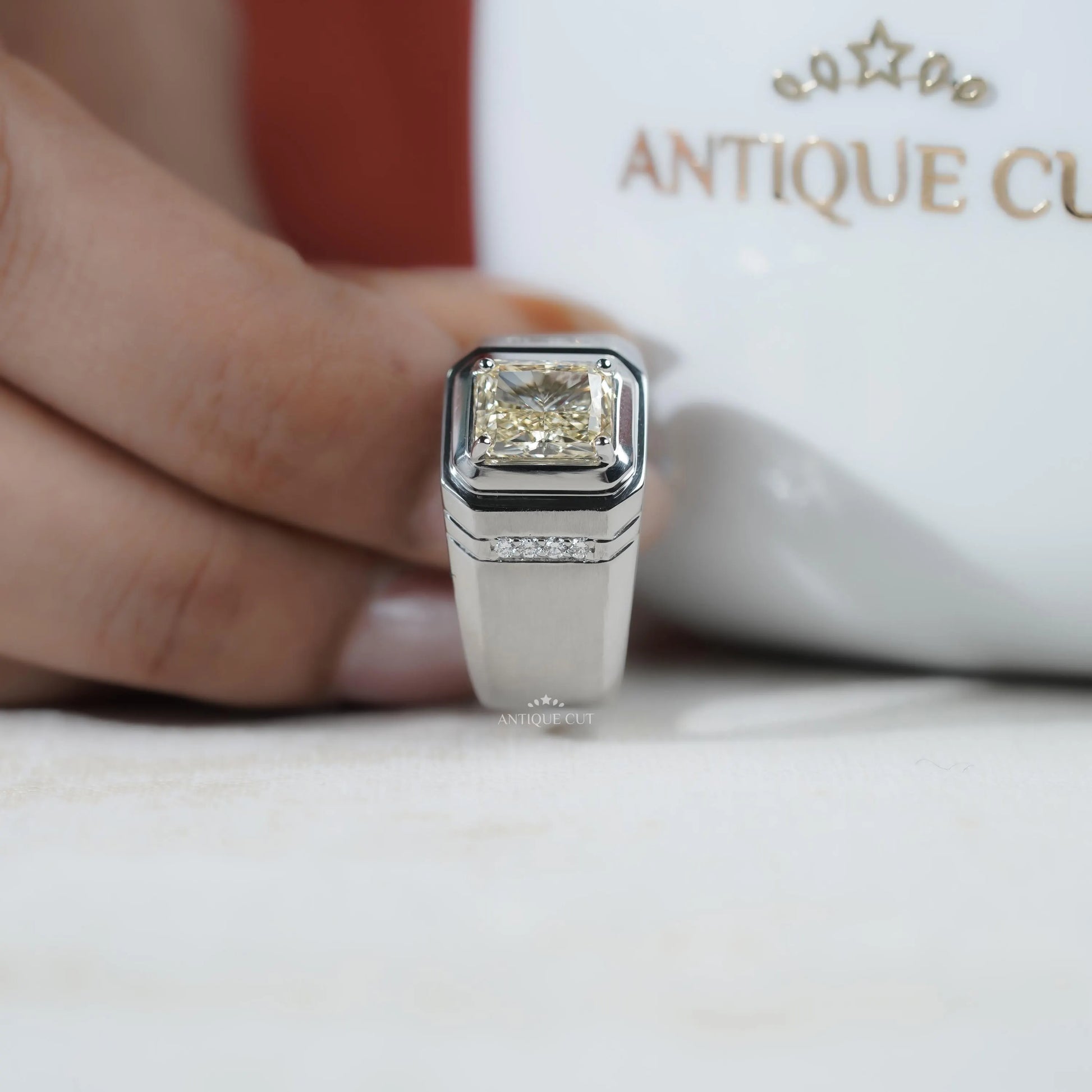 Proposal ring men's yellow diamond with side stones