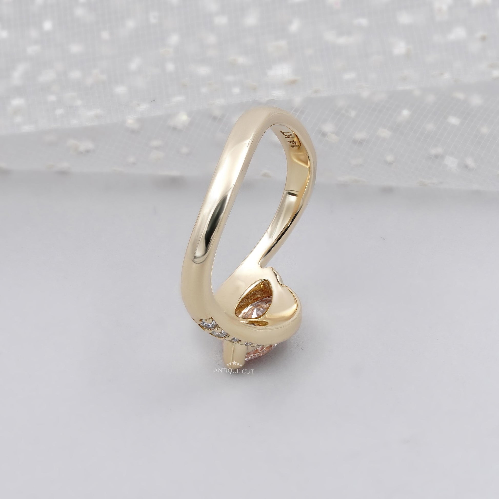 IGI Certified fancy pink marquise cut diamond ring