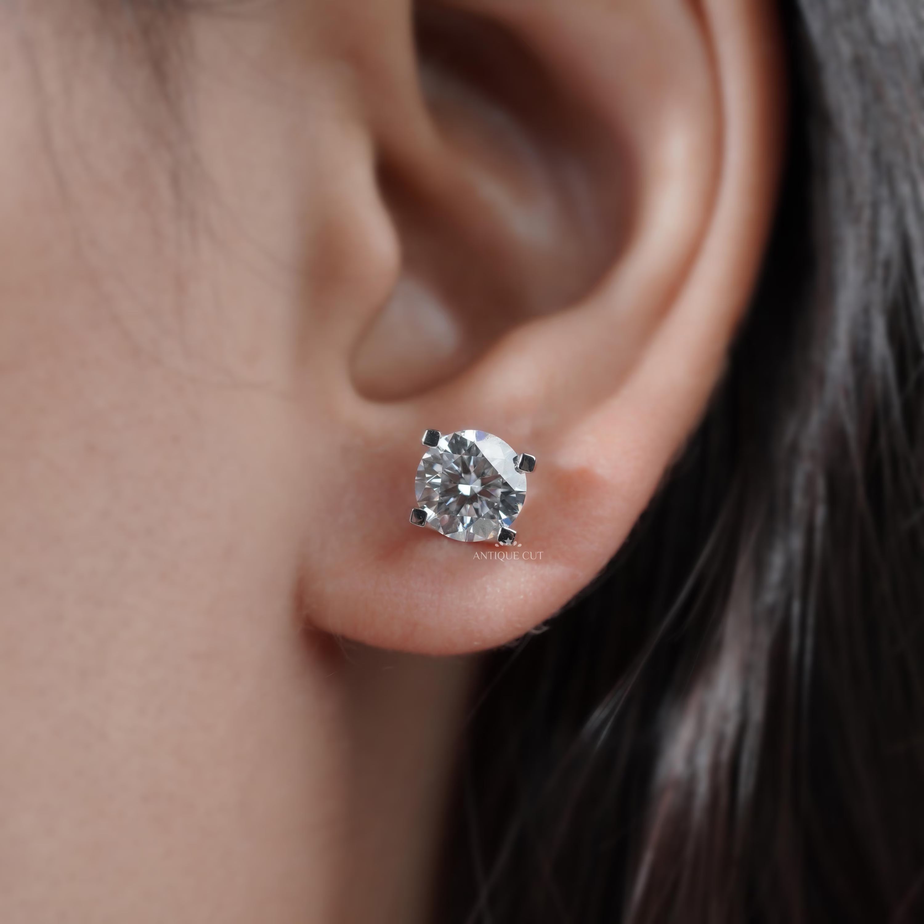 Round Diamond Stud Earring With 4 Prong Setting | white Gold | IGI Certified