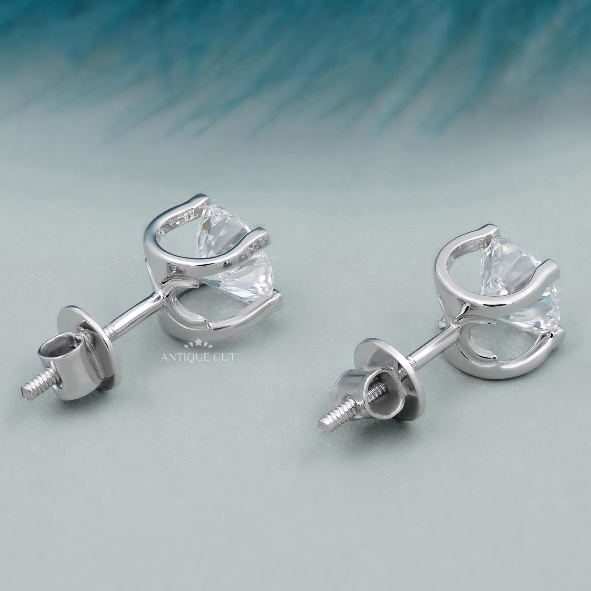 Round Diamond Stud Earring With 4 Prong Setting | white Gold | IGI Certified