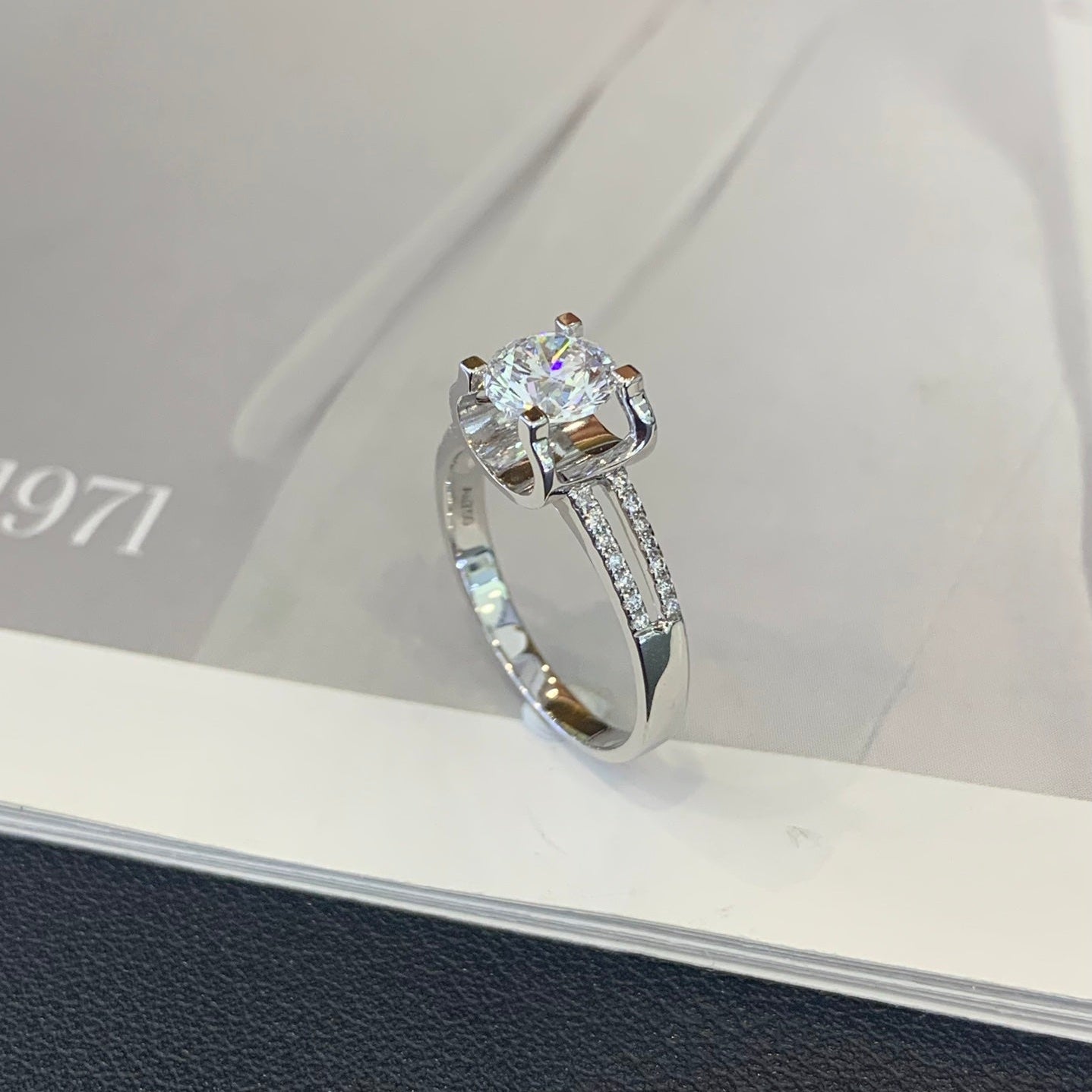 1.20ct Round Lab Grown Diamond Split Band Engagement Ring | IGI Certified | Modern Ethical Ring